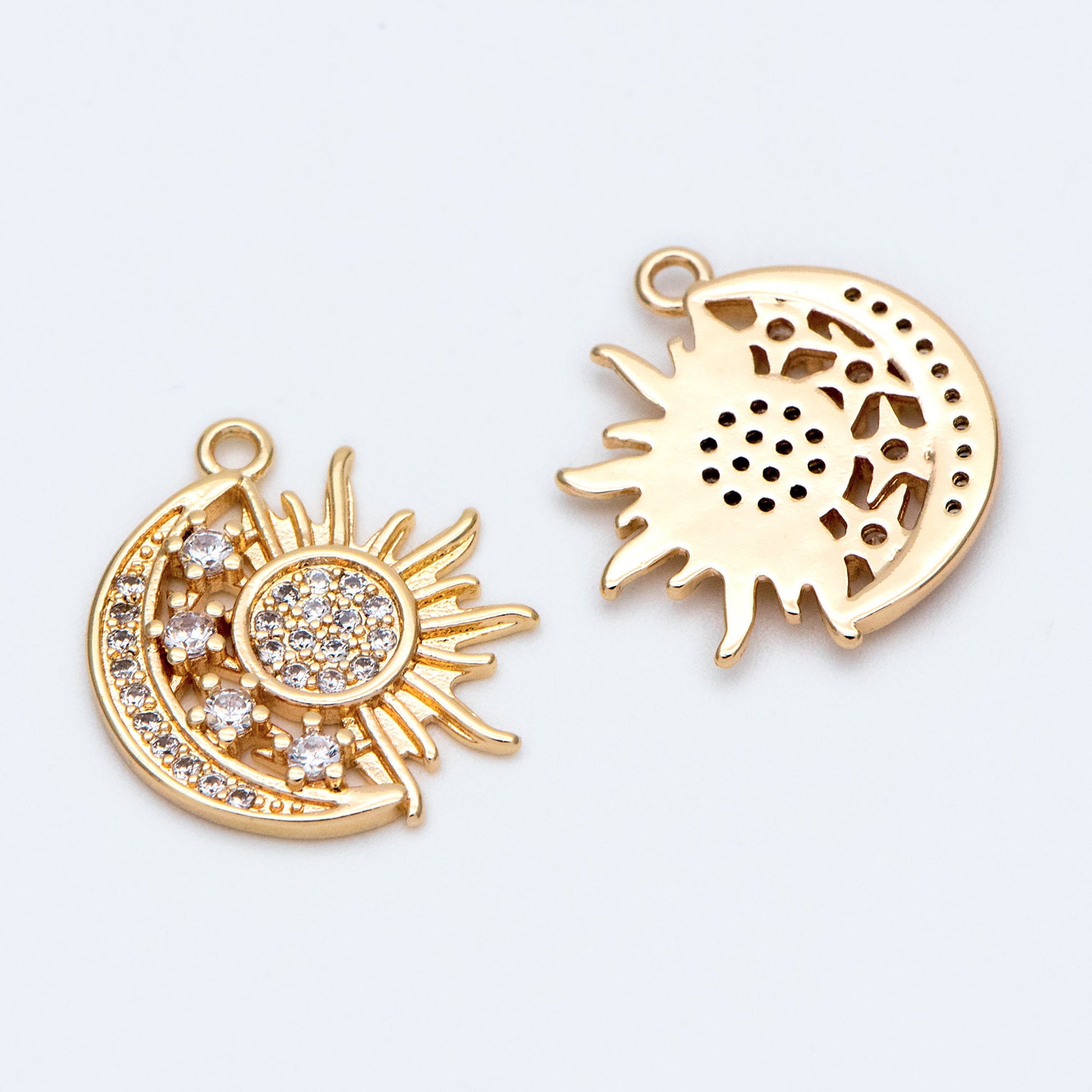 4pcs Sun and Moon Charms 16x19mm, 18K Gold plated Brass, CZ pave Sun Pendants (GB-2991-E)