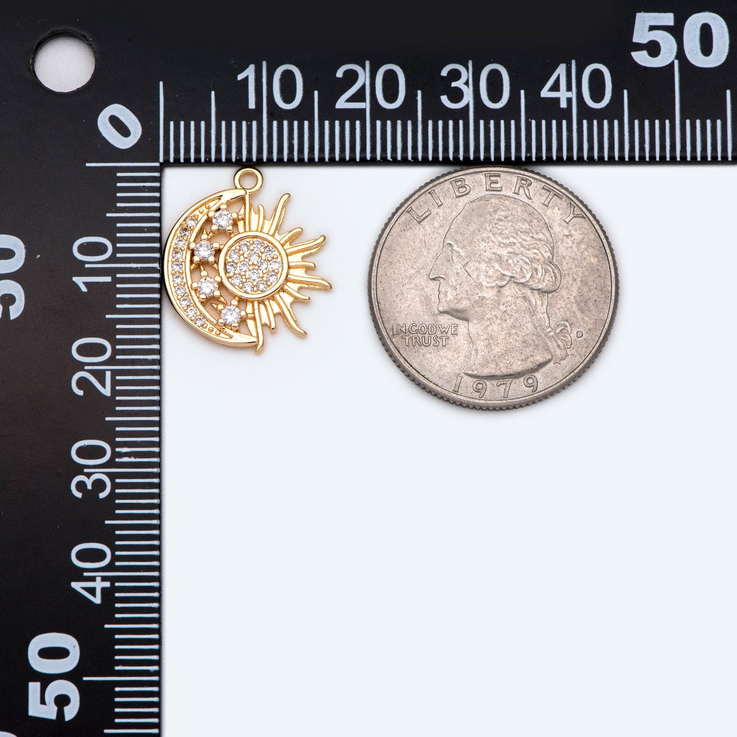4pcs Sun and Moon Charms 16x19mm, 18K Gold plated Brass, CZ pave Sun Pendants (GB-2991-E)
