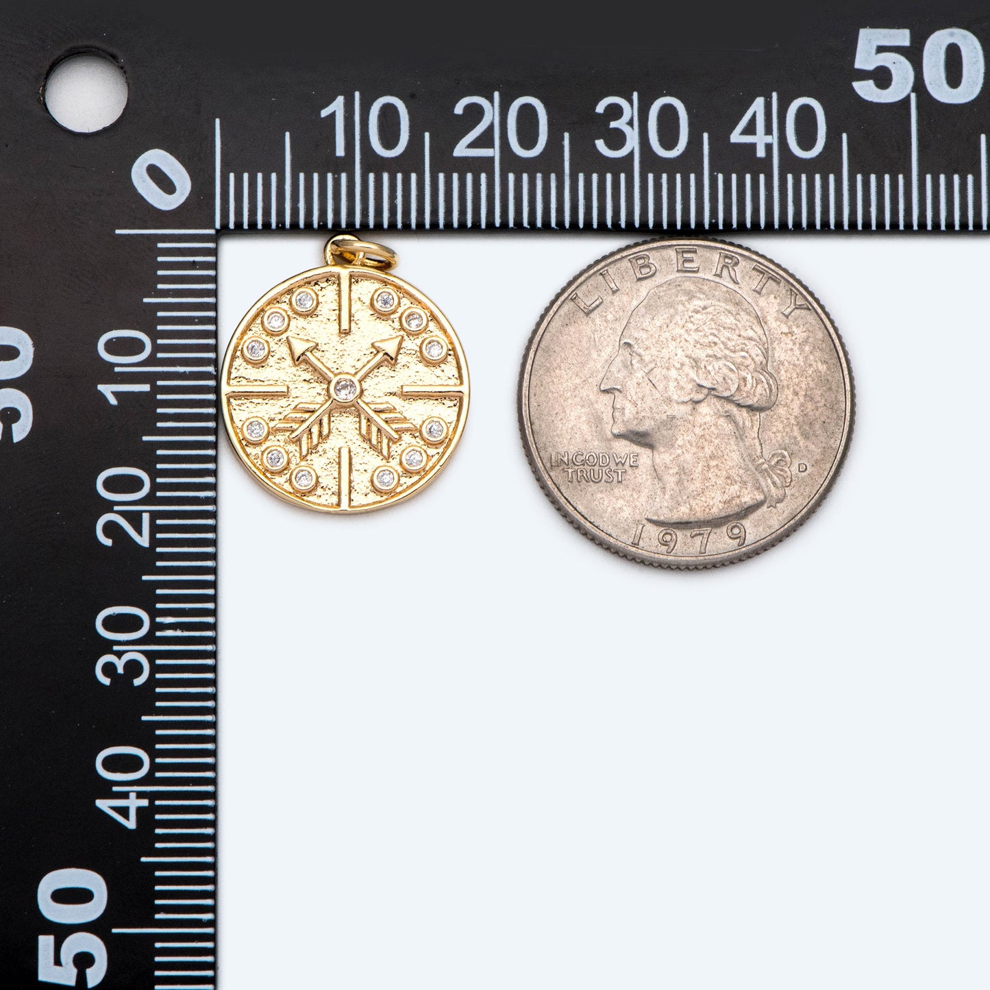 4pcs Gold/ Silver Arrow Disc Charms 21x18mm, 18K Gold/ Rhodium plated Brass, Round Disk Arrow Pendants (GB-2466-D)