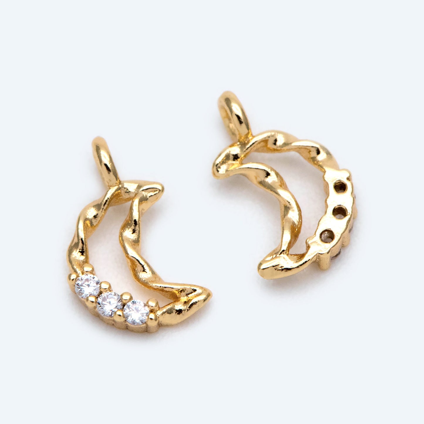 10pcs CZ pave Gold Moon Charm, 18K Gold plated Brass Moon Pendant (GB-618-J)