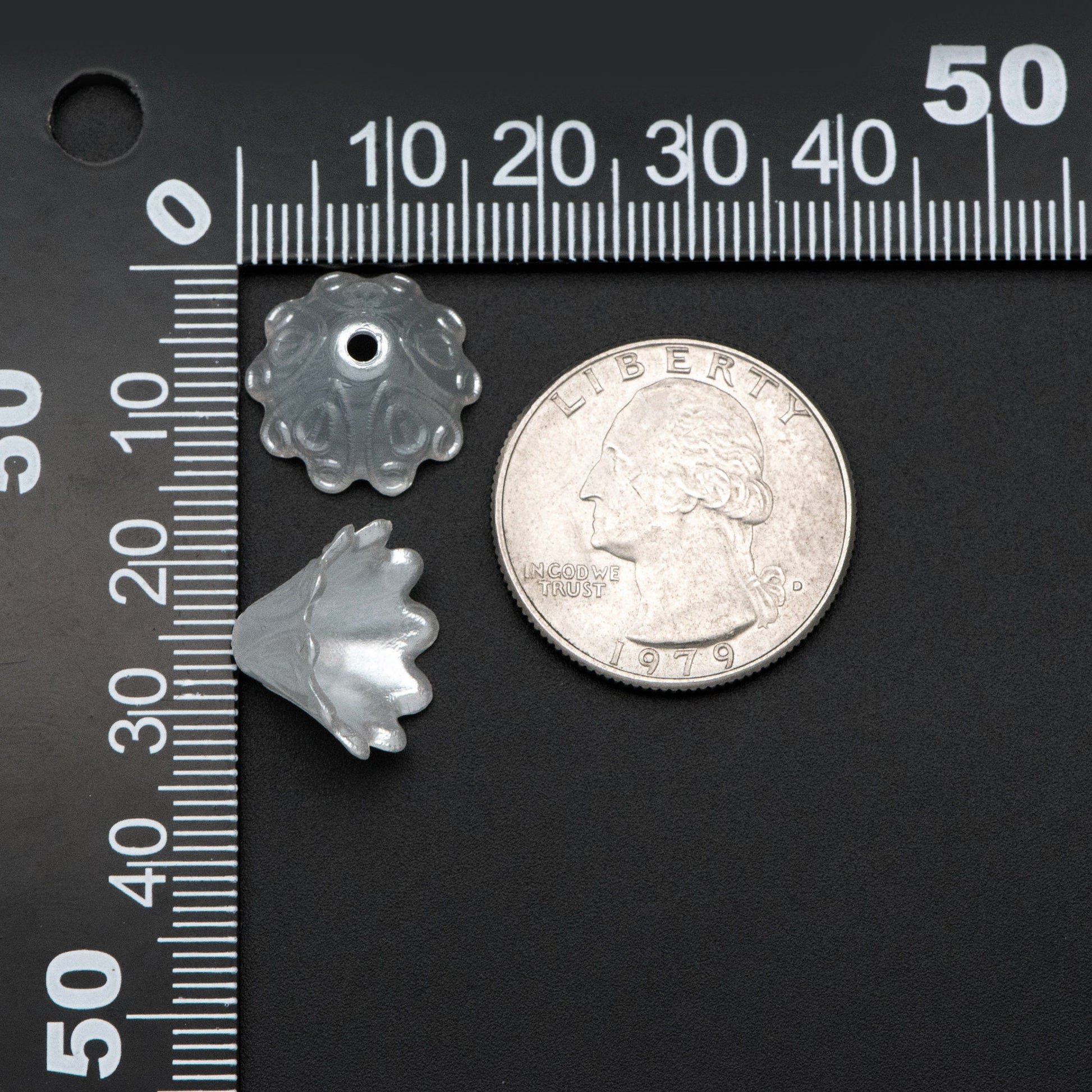 30pcs Plastic Acrylic Bead Caps 15mm, Pearly Pearl White Color (#SL033)