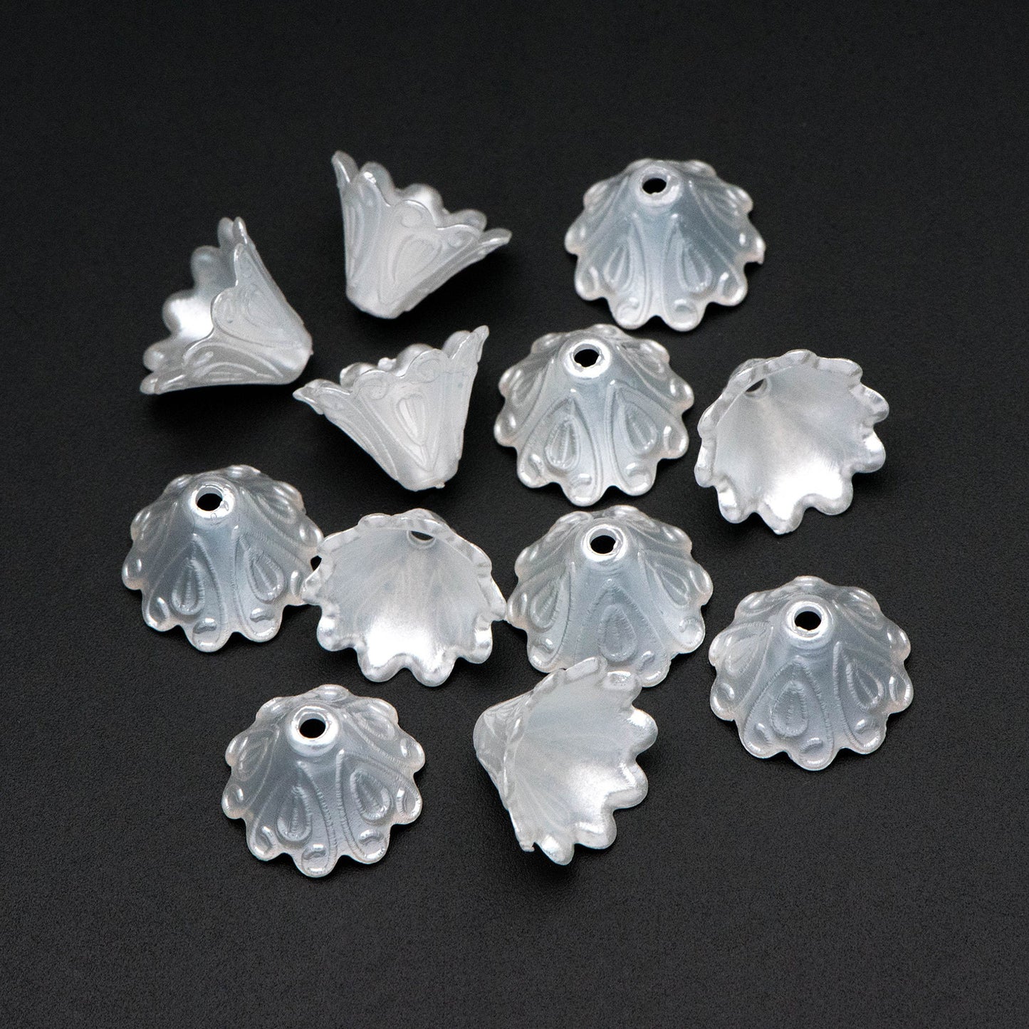 30pcs Plastic Acrylic Bead Caps 15mm, Pearly Pearl White Color (#SL033)