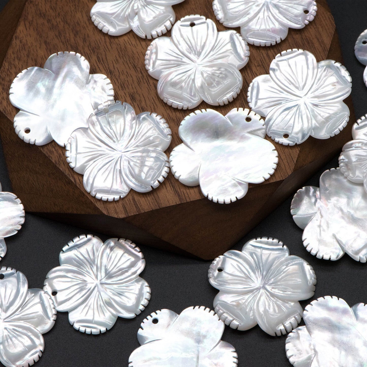 10pcs White Mother of Pearl Flowers 28mm, Carved MOP Shell Floral Charms, Top Drilled Pendants (V1375)