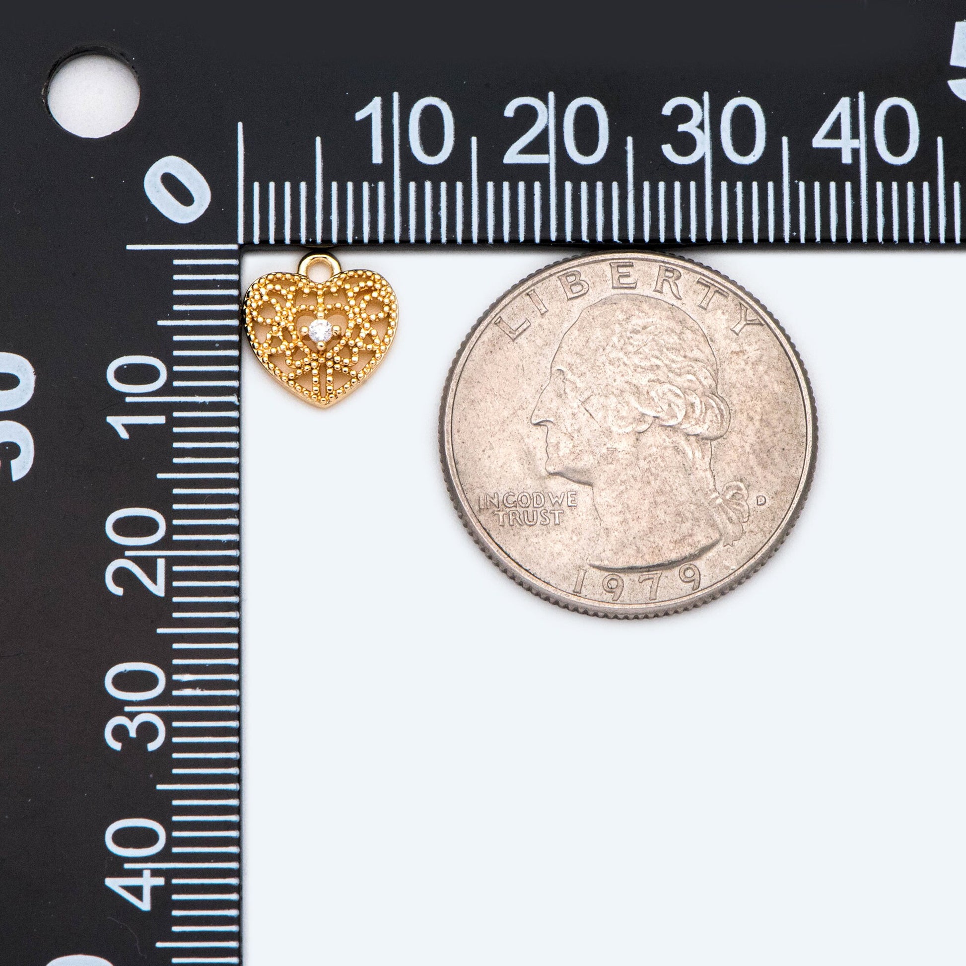 8pcs Gold Filigree Heart Charms: 18K Gold Plated Pendants (GB-1998)