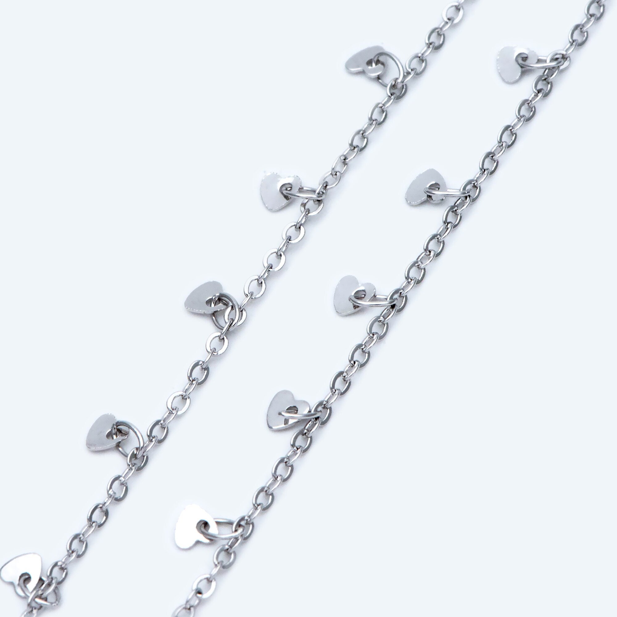 Silver tone Cable Chain with Dangling Heart Disc Charms, Rhodium plated Brass, Quality Heart Chain for Necklace (#LK-459-2)/ 1 Meter=3.3ft