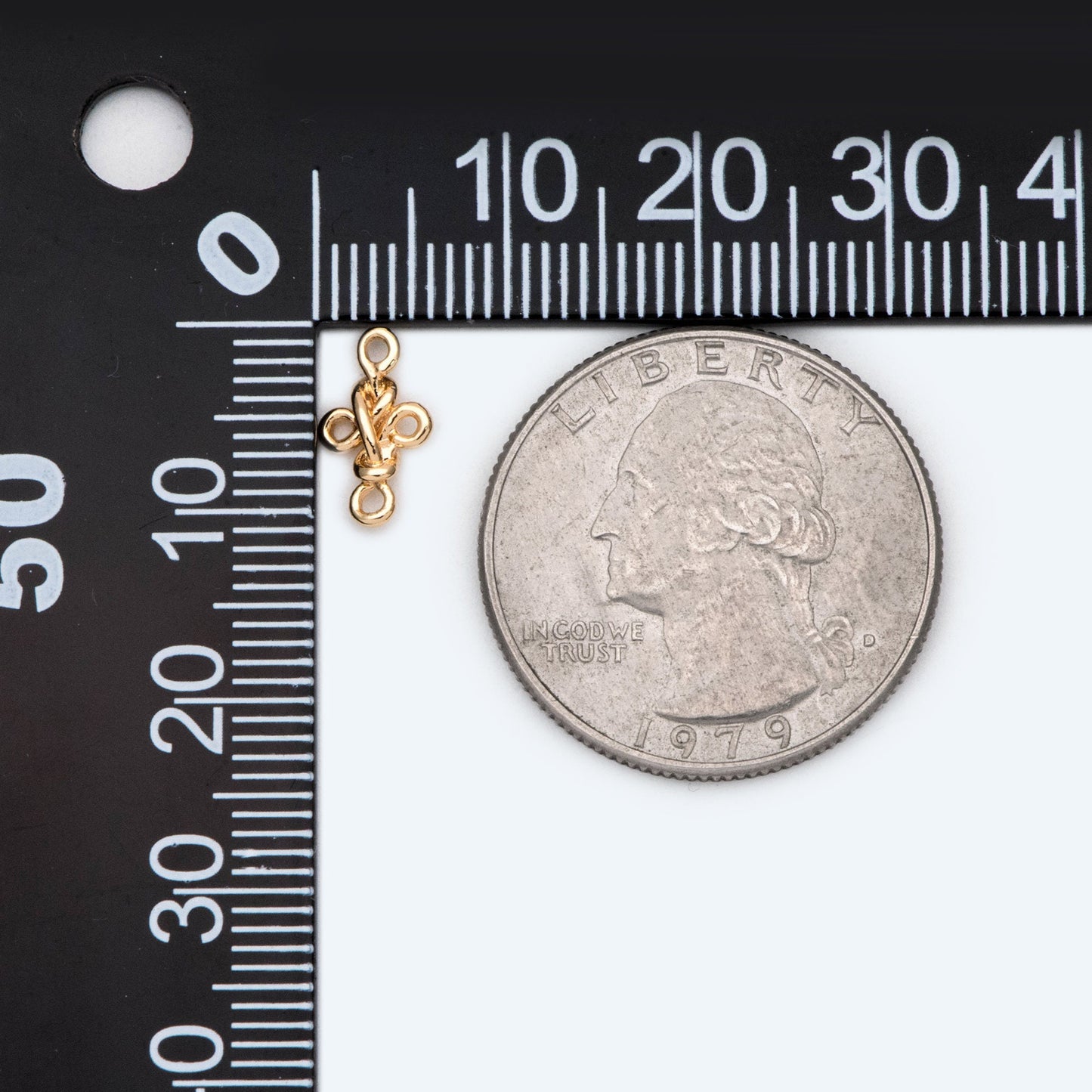 10pcs Gold Knot Link, Earring Connectors, Necklace Pendants, Gold plated Brass (GB-2158)