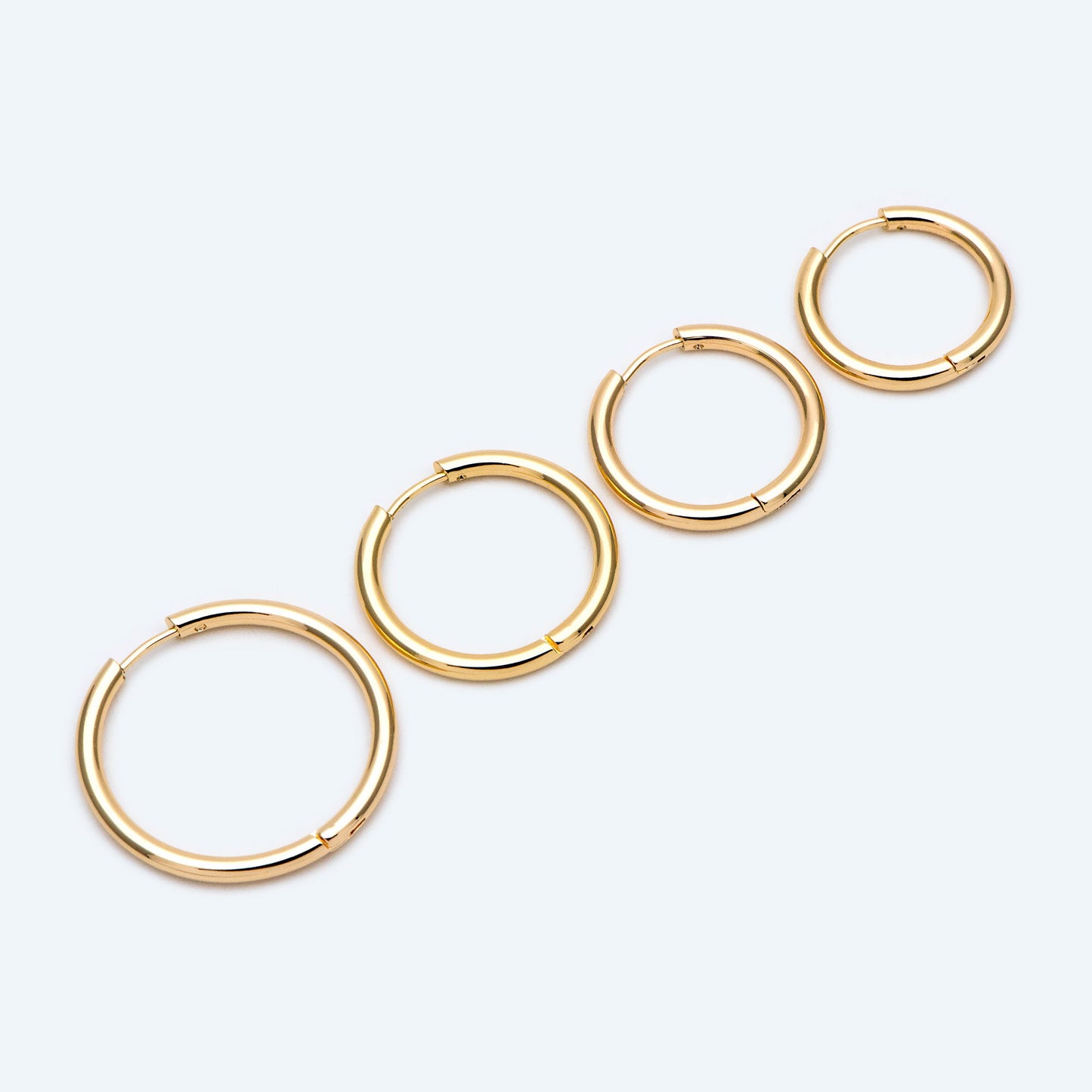 10pcs Gold/ Silver Tone Huggie Earrings, 2.5mm thick, 13/ 15/ 17/ 19/ 21 /23 /25 /30mm, Stainless Steel Hoops (GB-2191)