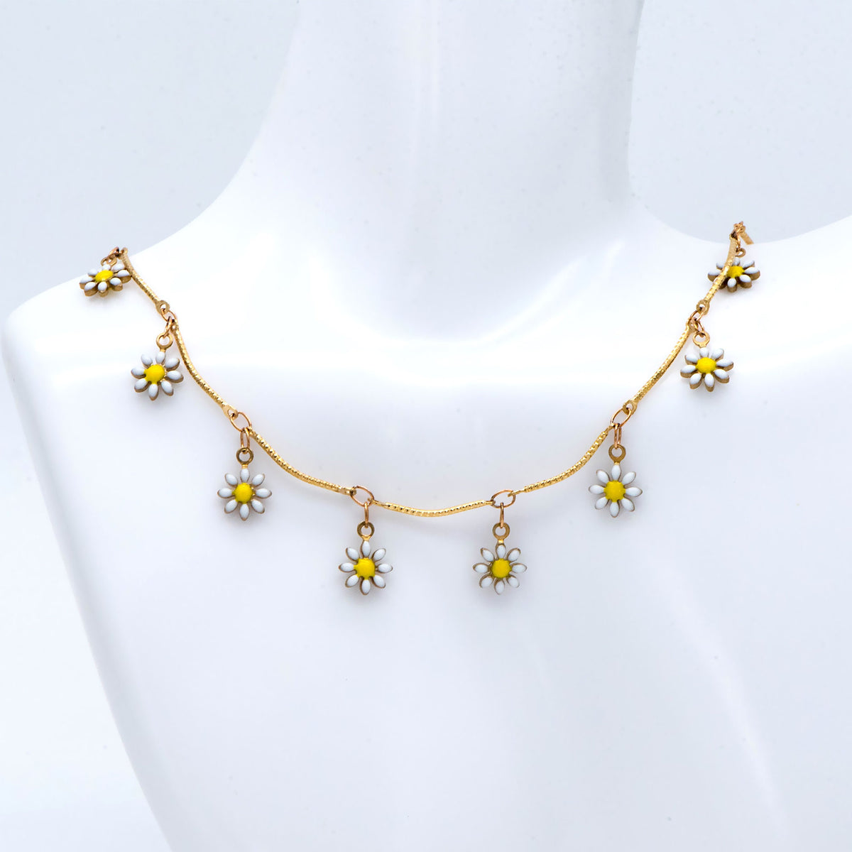 Enamel Flower Chain, Daisy Chain, Unplated Raw Brass Designer Chain 6mm, White Enamel Flowers (#LK-478-1)/ 1 Meter=3.3ft