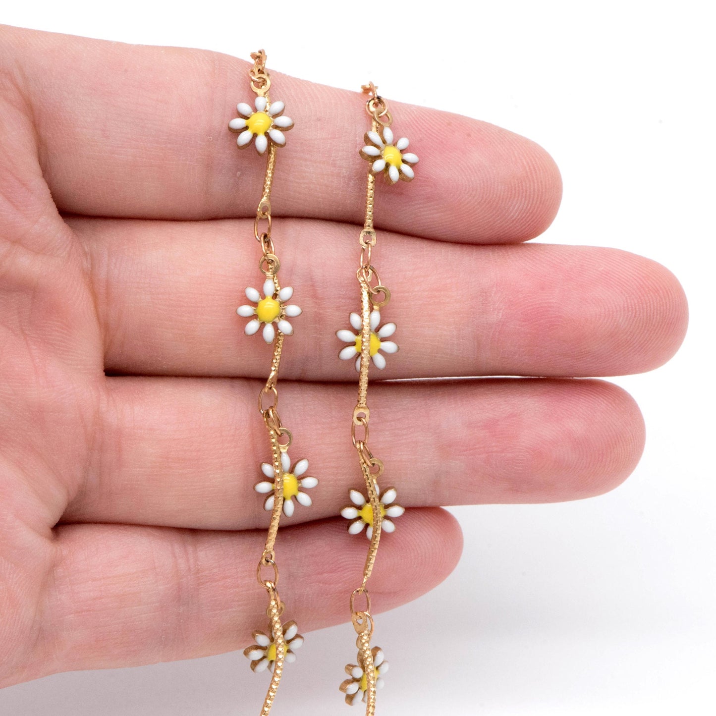 Enamel Flower Chain, Daisy Chain, Unplated Raw Brass Designer Chain 6mm, White Enamel Flowers (#LK-478-1)/ 1 Meter=3.3ft