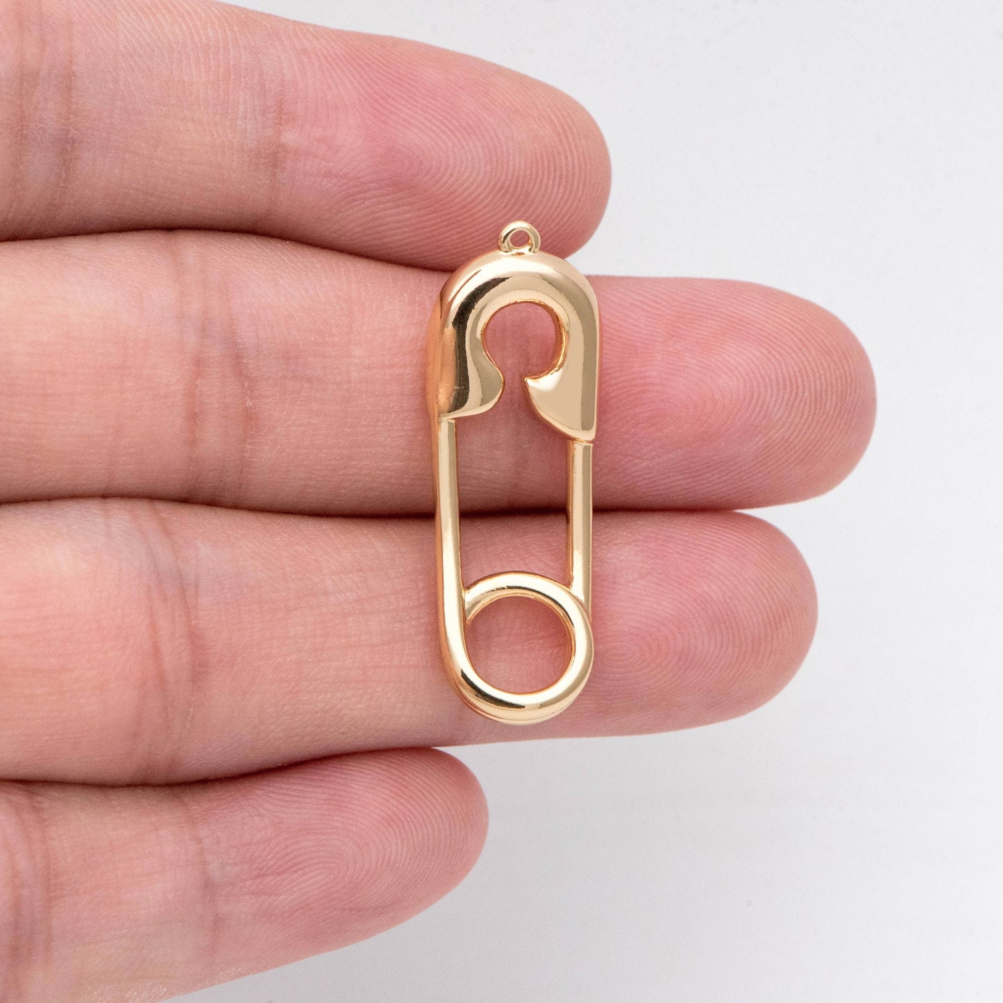 4pcs Gold Safety Pin Connectors 31x11mm, Safety Pin Pendants, 18K Gold Plated Brass Charms (GB-1827-D)