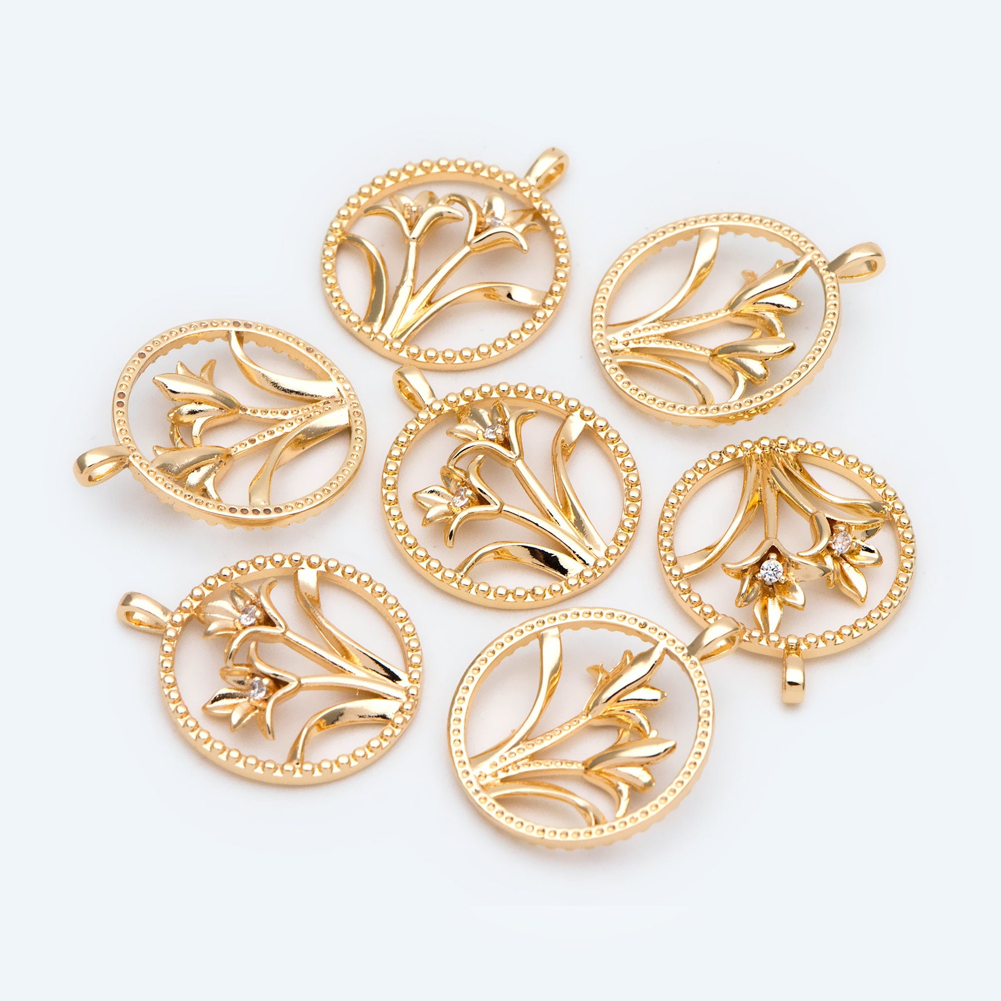 4pcs CZ Pave Gold Round Flower Charms, 18K Gold plated Brass, Disk Pendants (GB-3118-F)