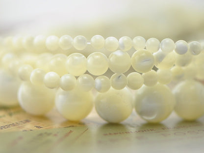White Mother of Pearl Shell Beads, Smooth Round MOP beads, Multi Sizes (V1319) / 15.5" full strand