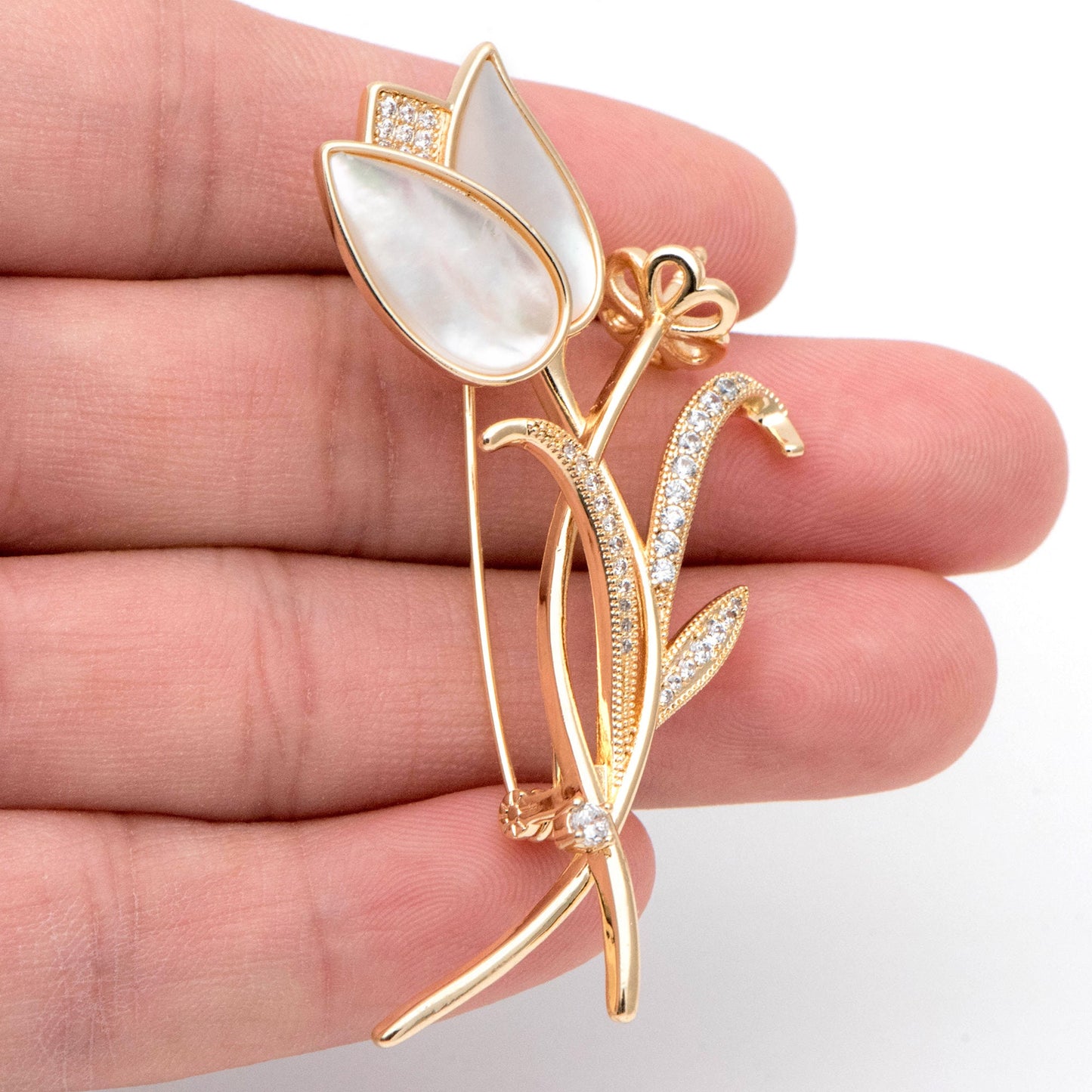 1pcs Shell Pave Gold Tulip Brooch, CZ pave Brooch With Pearl Setting (GB-2640)