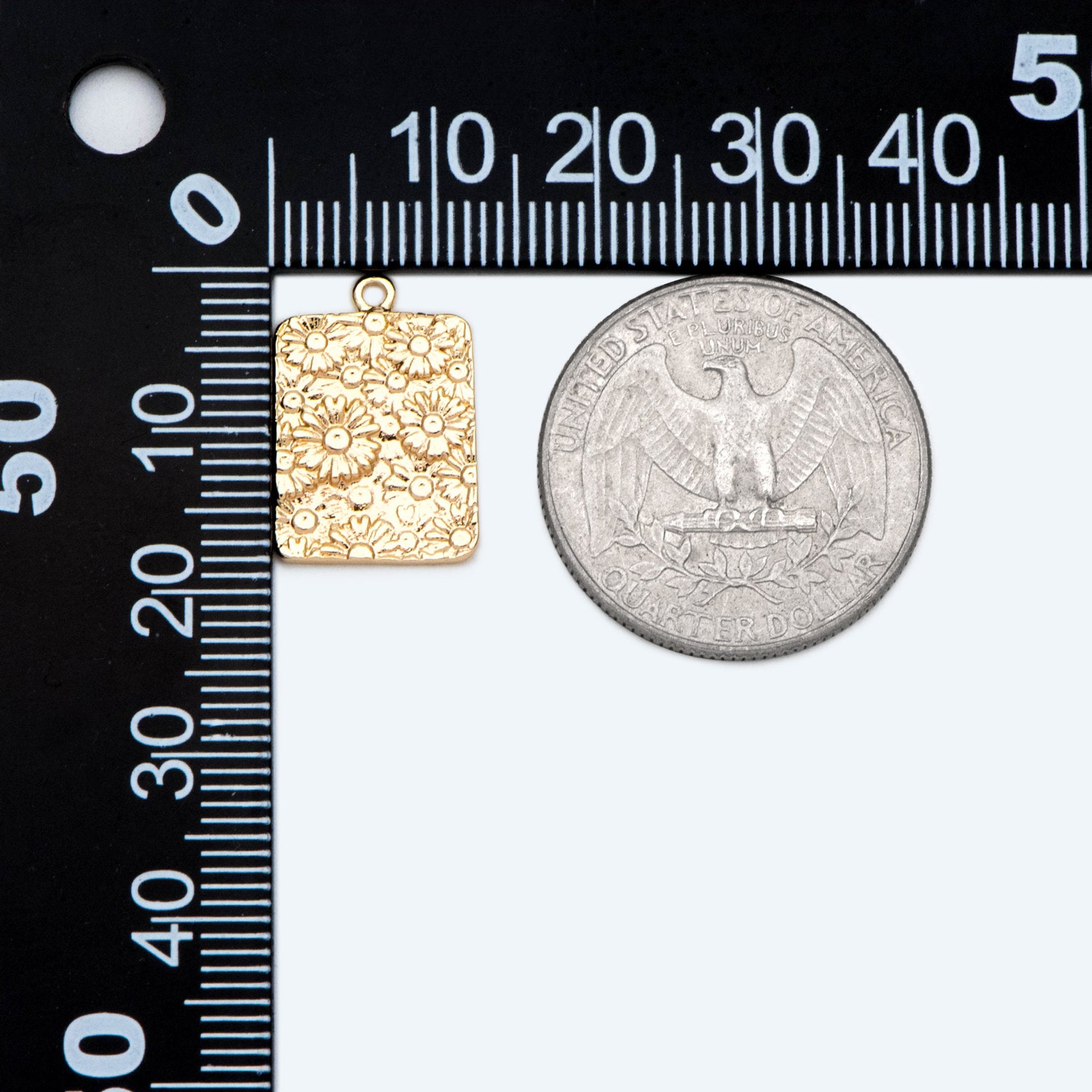 4pcs Gold Daisy Charm, Jewelry Making, Diy Material, Jewelry Supplies (GB-1281-E)