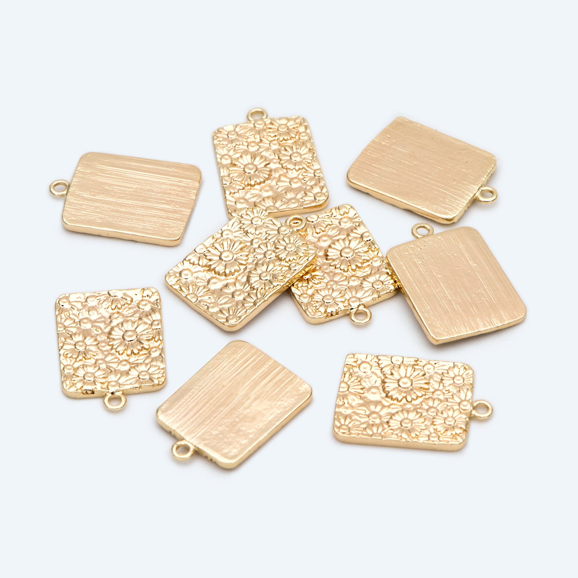 4pcs Gold Daisy Charm, Jewelry Making, Diy Material, Jewelry Supplies (GB-1281-E)