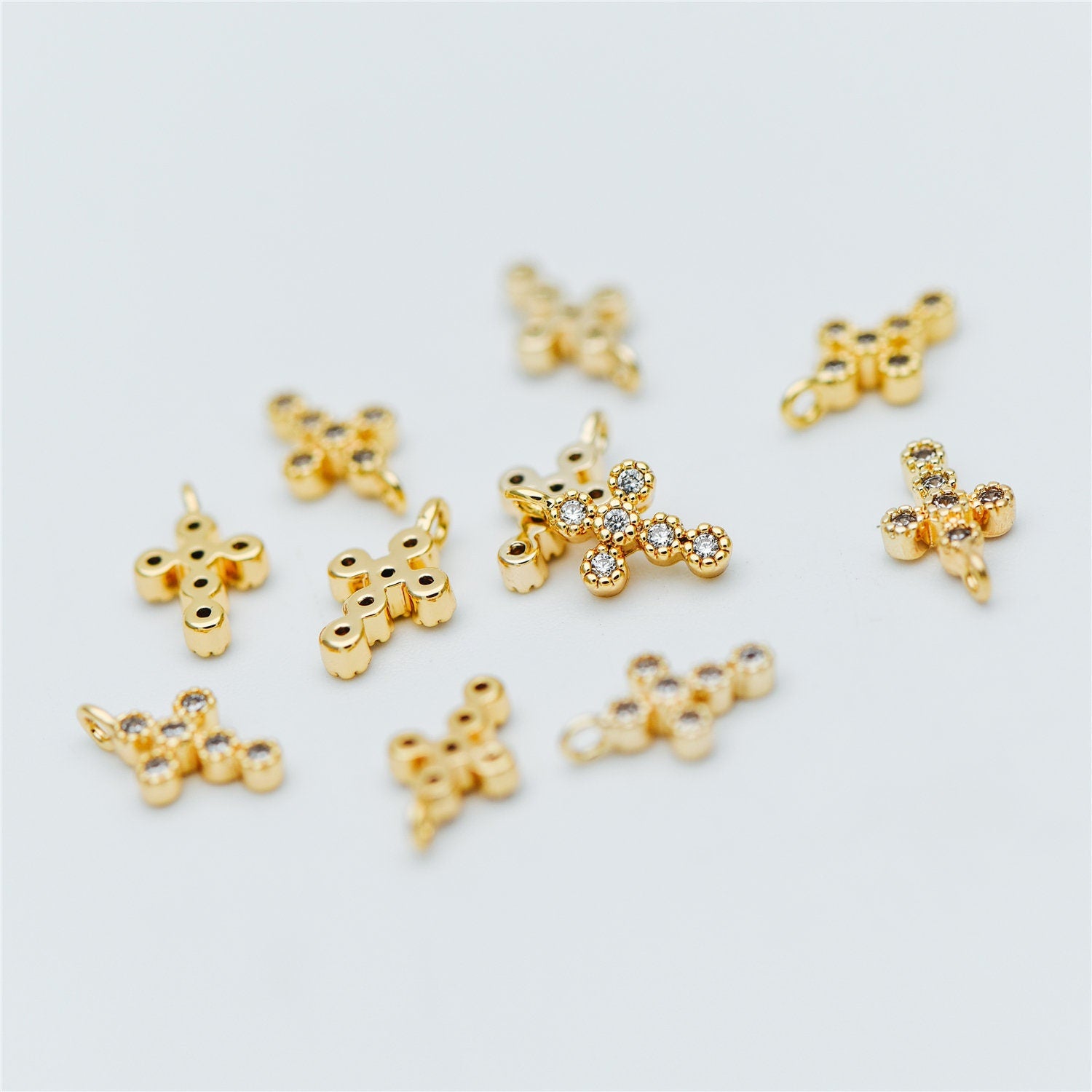 4pcs CZ Pave Cross Charm, Small Cross Charm, Cross Pendant, Cross Necklace Charm, Tiny Cross (GB-2731-C)