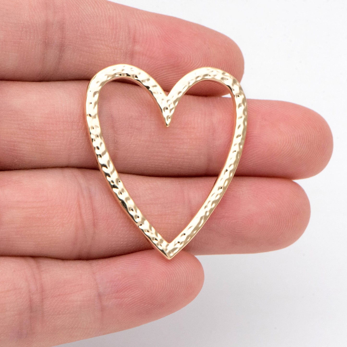 4pcs Gold Hammered Heart Link Connector Charms, 18K Gold plated Brass Heart Pendants (GB-1964-F)
