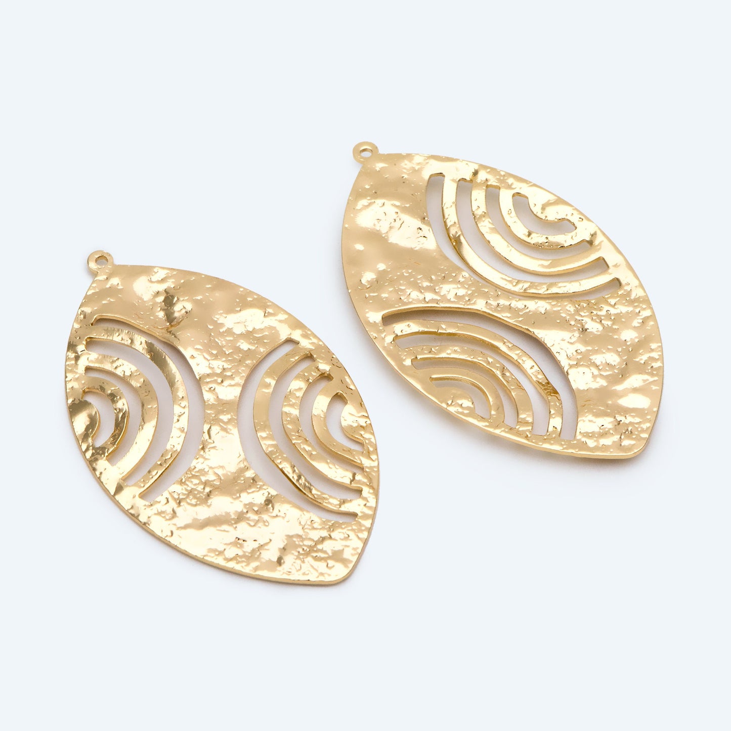 10pcs Gold Oval Disc Pendants 49x28mm, Gold plated Brass Geometric Hammered Charms (GB-1422-F)