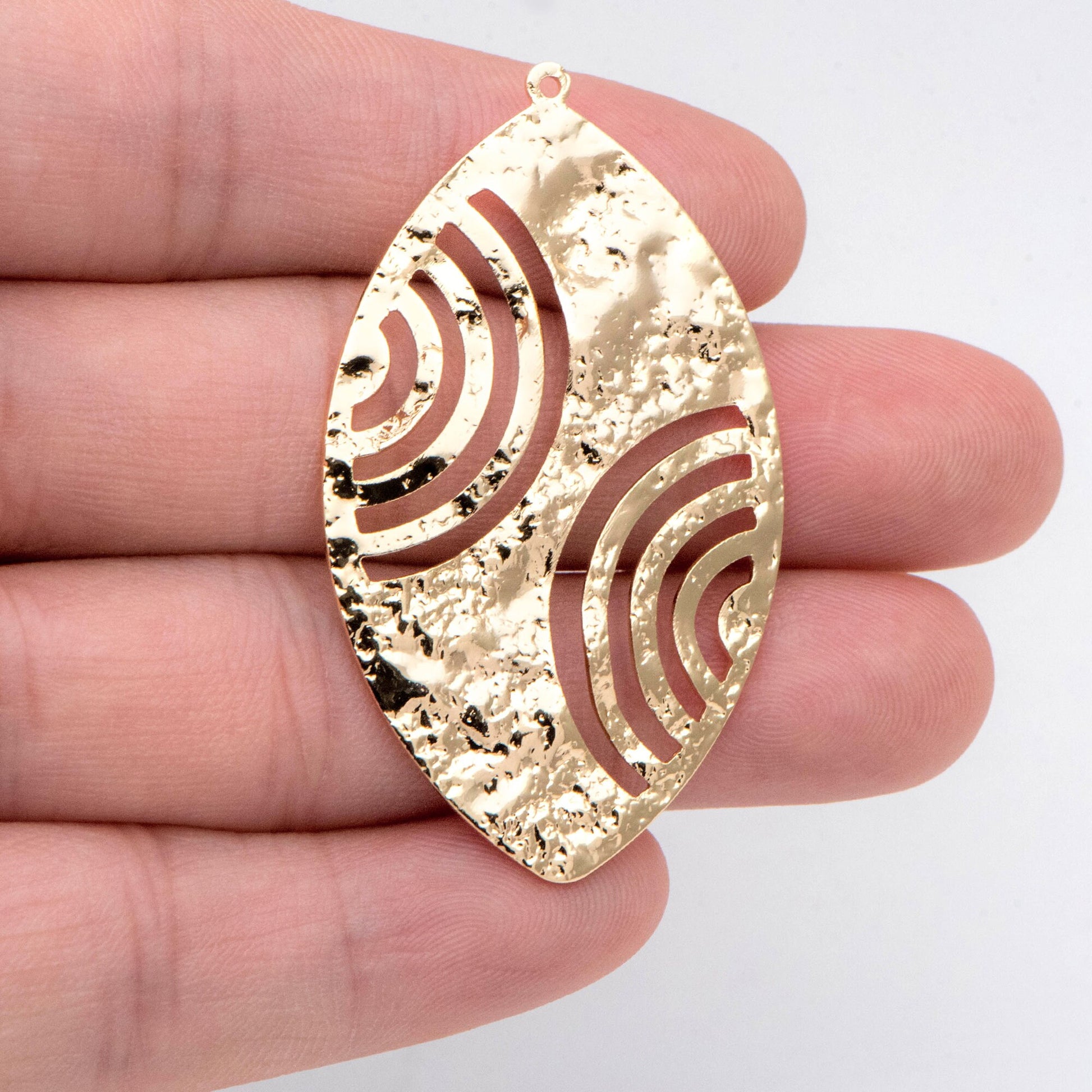 10pcs Gold Oval Disc Pendants 49x28mm, Gold plated Brass Geometric Hammered Charms (GB-1422-F)
