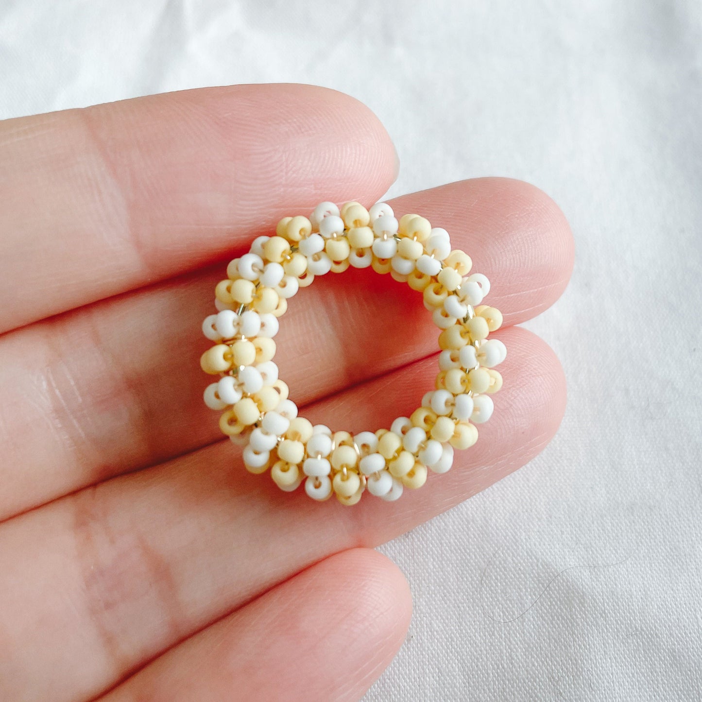 4pcs Beaded Hoop Findings: Pastel Glass Bead Circle, 25mm (FB-077)