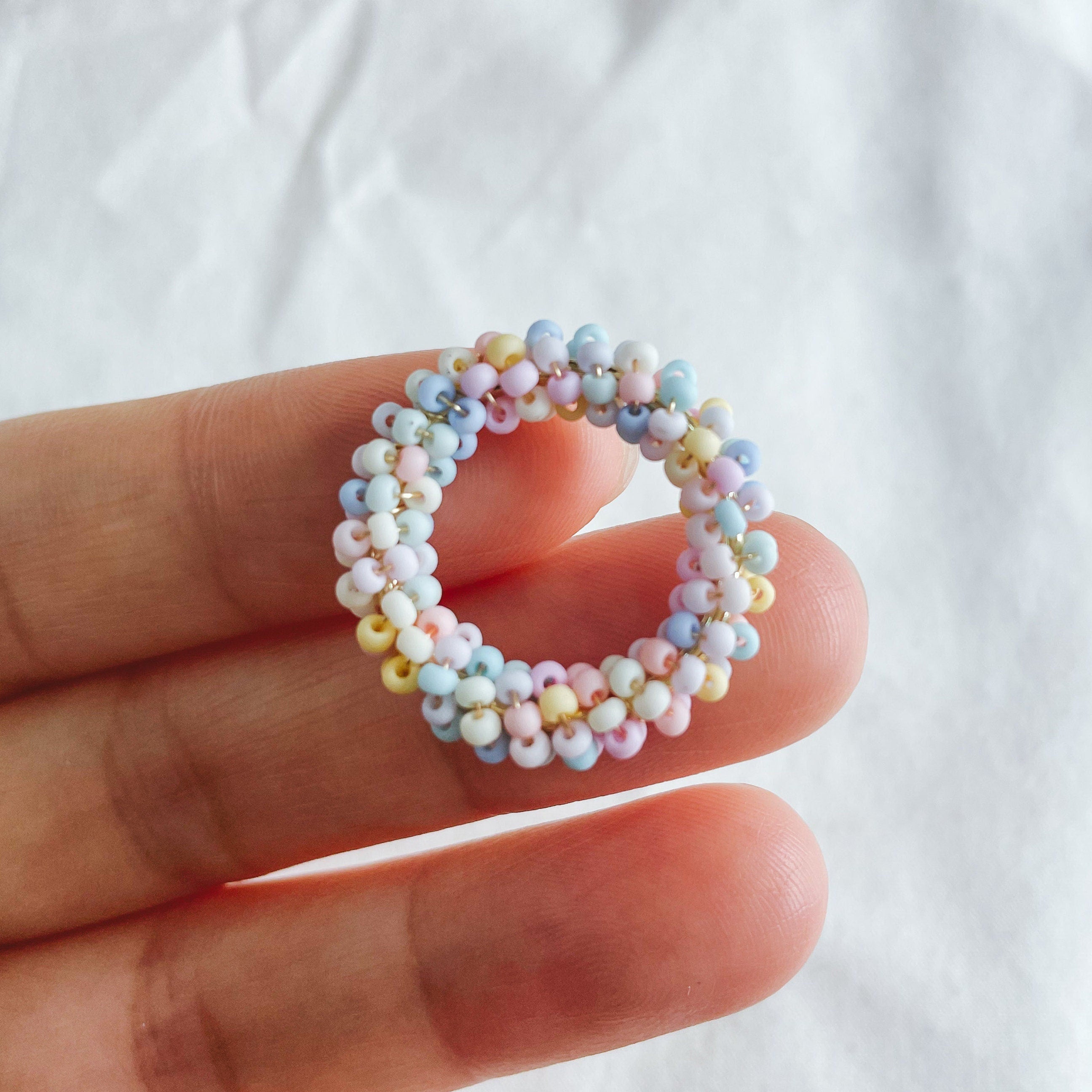 4pcs Beaded Hoop Findings: Pastel Glass Bead Circle, 25mm (FB-077)
