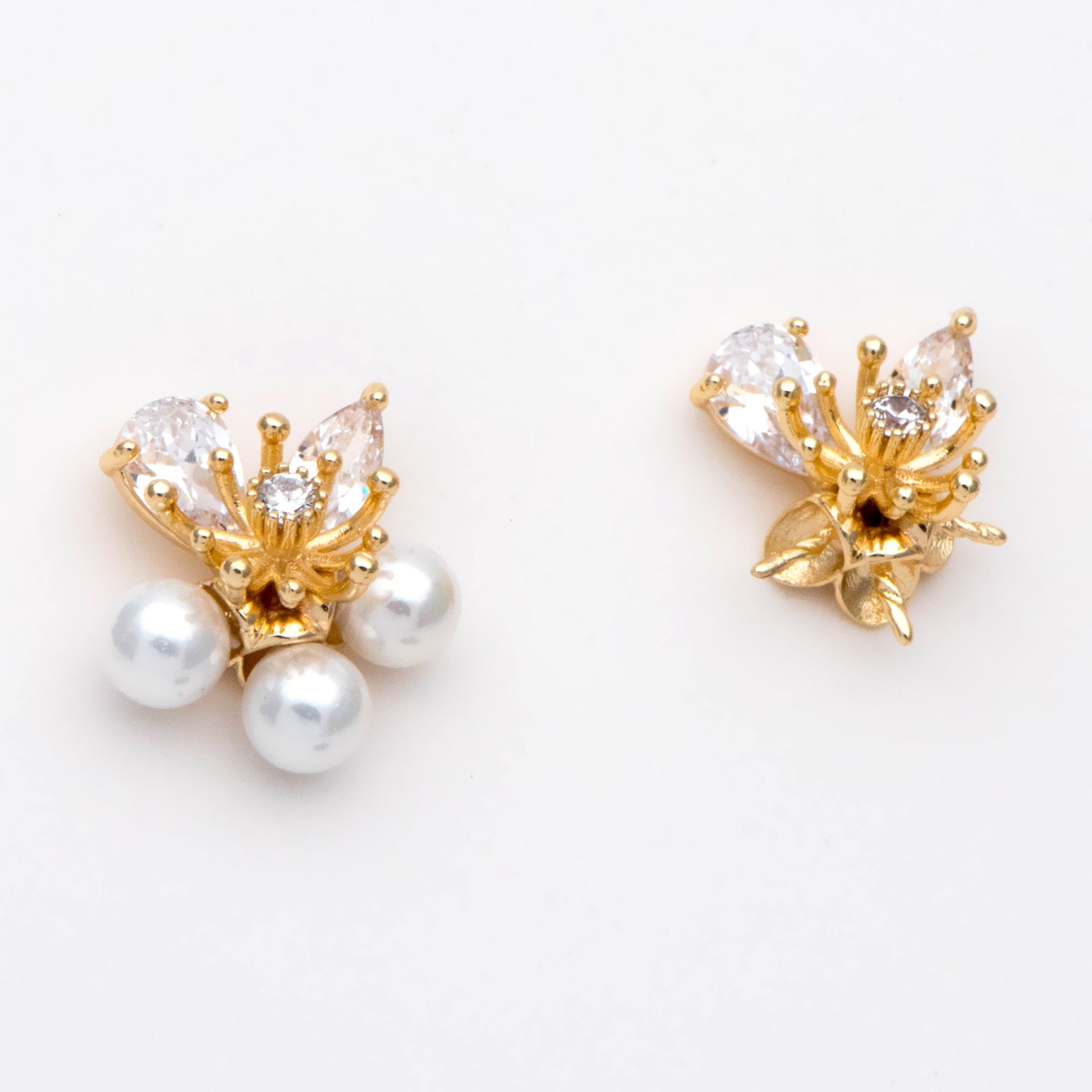 4pcs Gold Flower Ear Posts 12x10mm, Pearl Peg Earring Mounts, Foral Stud Earrings with Peg (GB-1728)