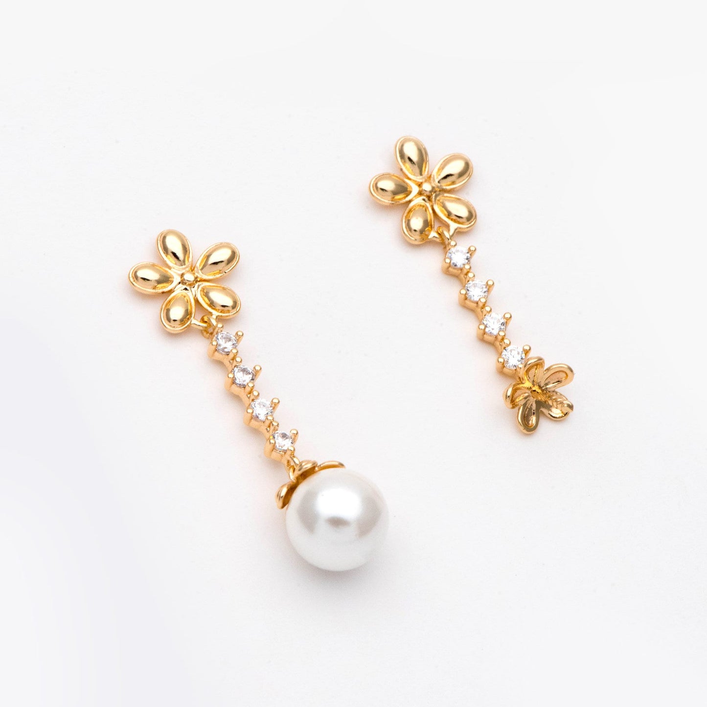 4pcs Gold Flower Earring With Pearl Peg Earring Mounts, Foral Stud Earrings with Peg (GB-2973)