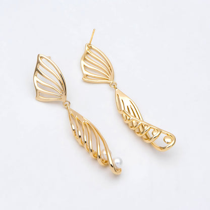4pcs Gold Fishtail Earring With 3 Pearl Pegs, 18K Gold plated Brass Dainty Earrings (GB-2767)
