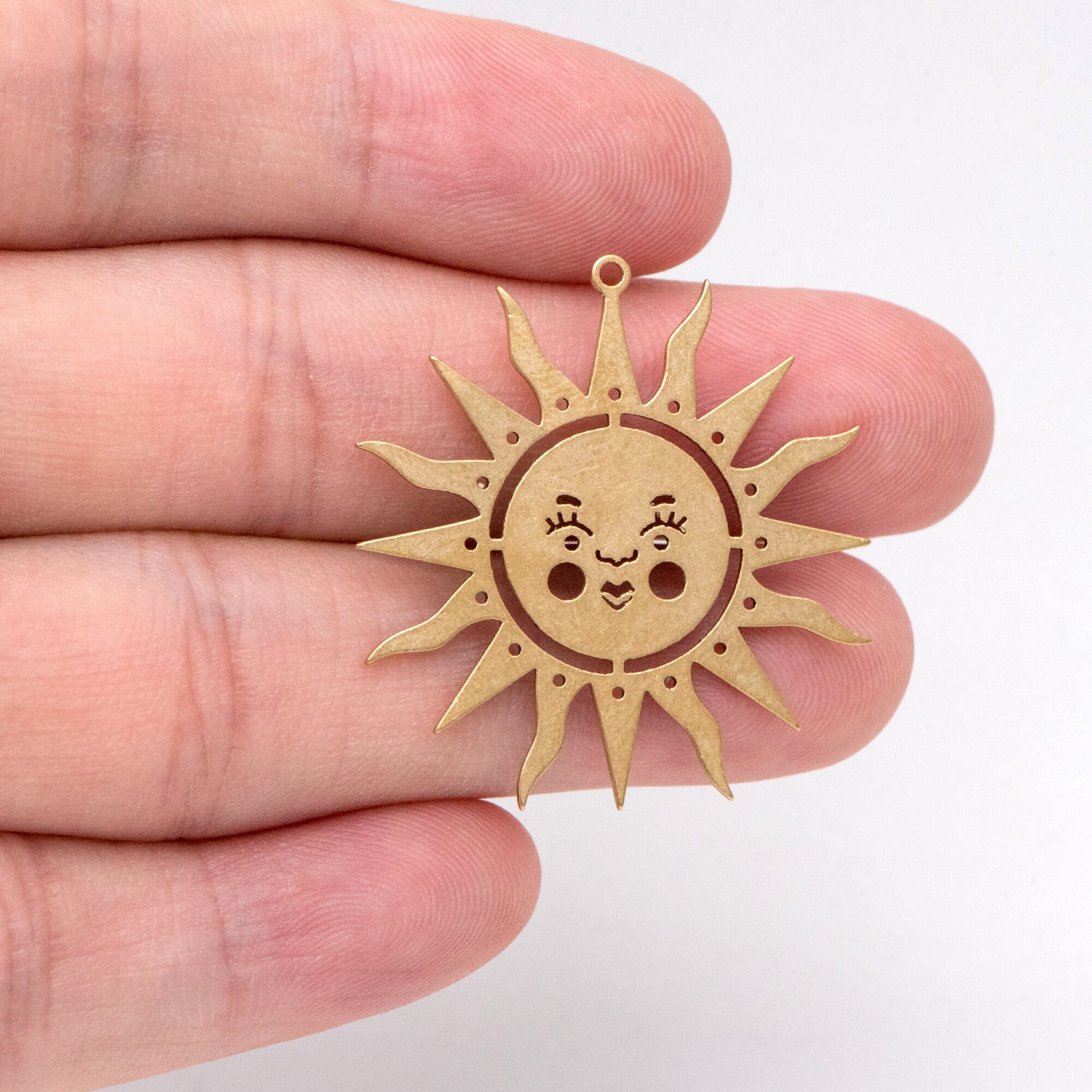 10pcs Raw Brass Sun Face Charm Pendants 32x30mm, Brass Findings Wholesale (RB-283)