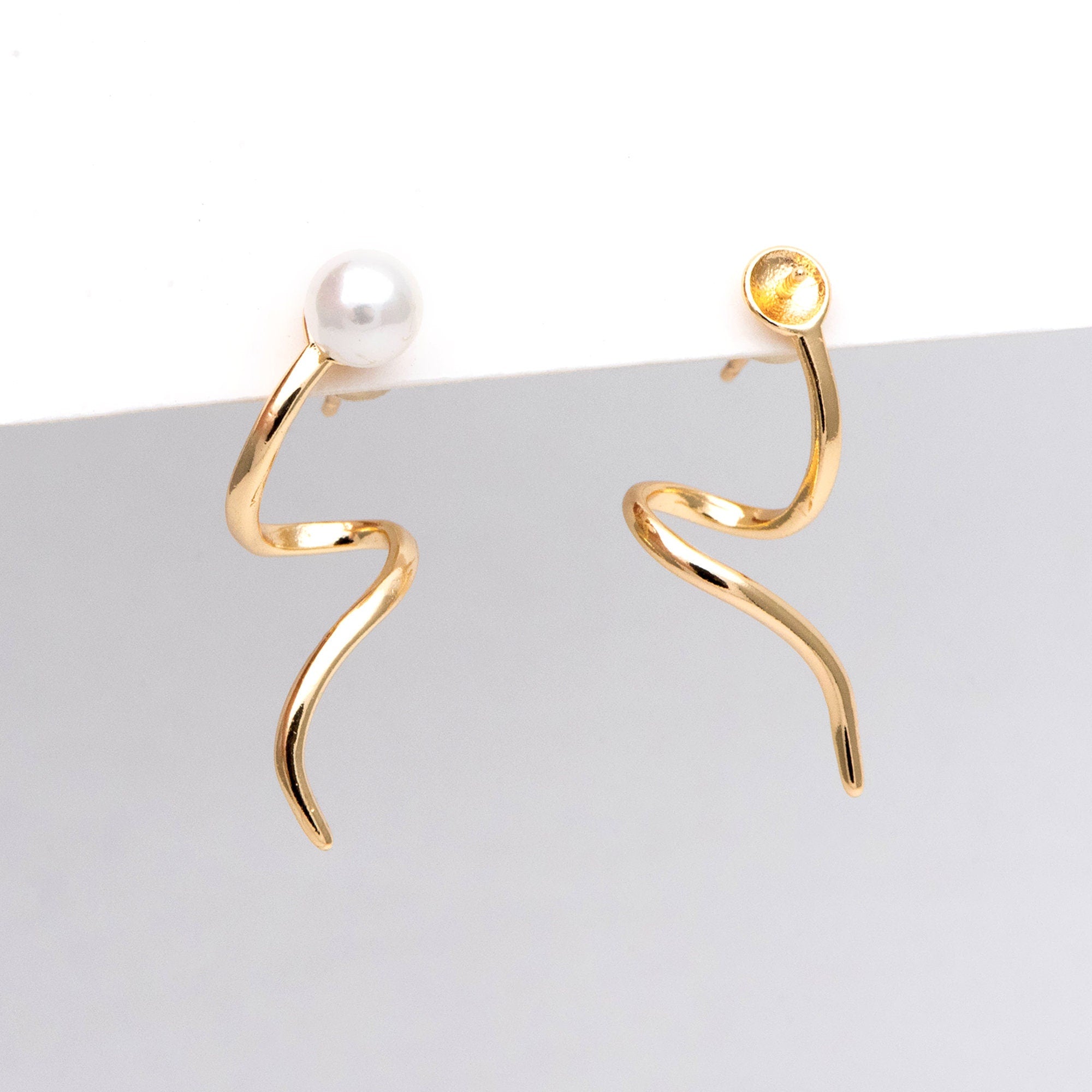 10pcs Gold Stud Earrings, Twist Ear Wire, Pearl Earring Mounts, Half Drilled Pearls Earring Settings (GB-2970)