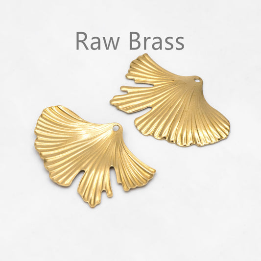 10pcs Raw Brass Ginkgo Leaf Charm Pendants 30x46mm, Brass Findings Wholesale (RB-298)