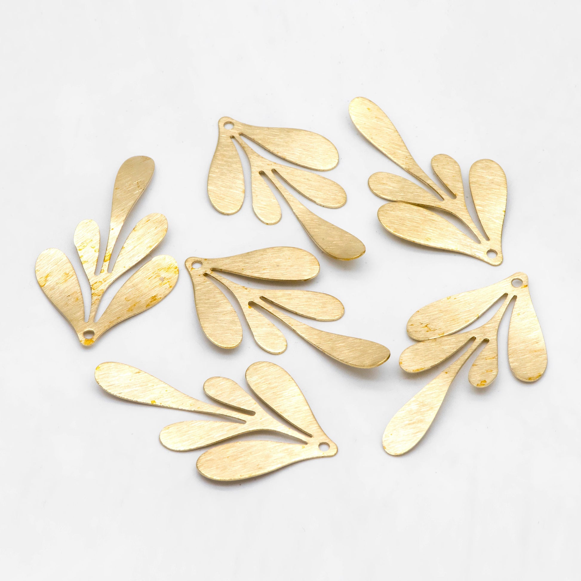 10pcs Raw Brass Brushed Leaf Charm Pendants 46x27mm, Brass Findings Wholesale (RB-300)