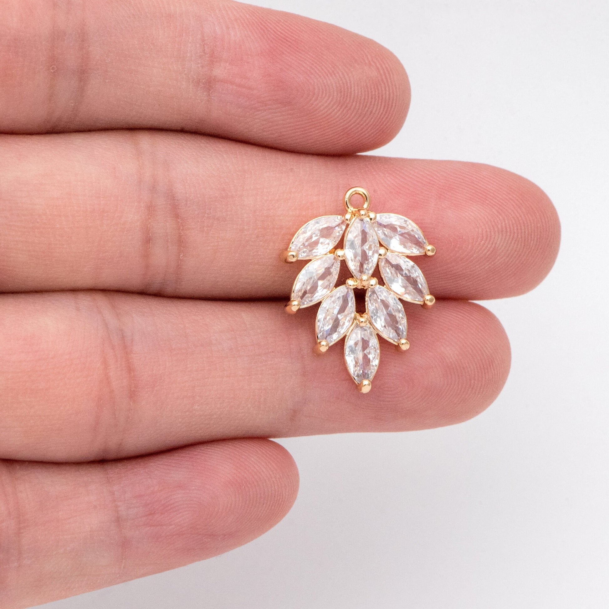 4pcs CZ pave Gold/ Silver Tone Leaf Charms, 18K Gold/ Rhodium plated Brass, 21/ 25mm, Cubic Zirconia Leaf Pendants (GB-3037)