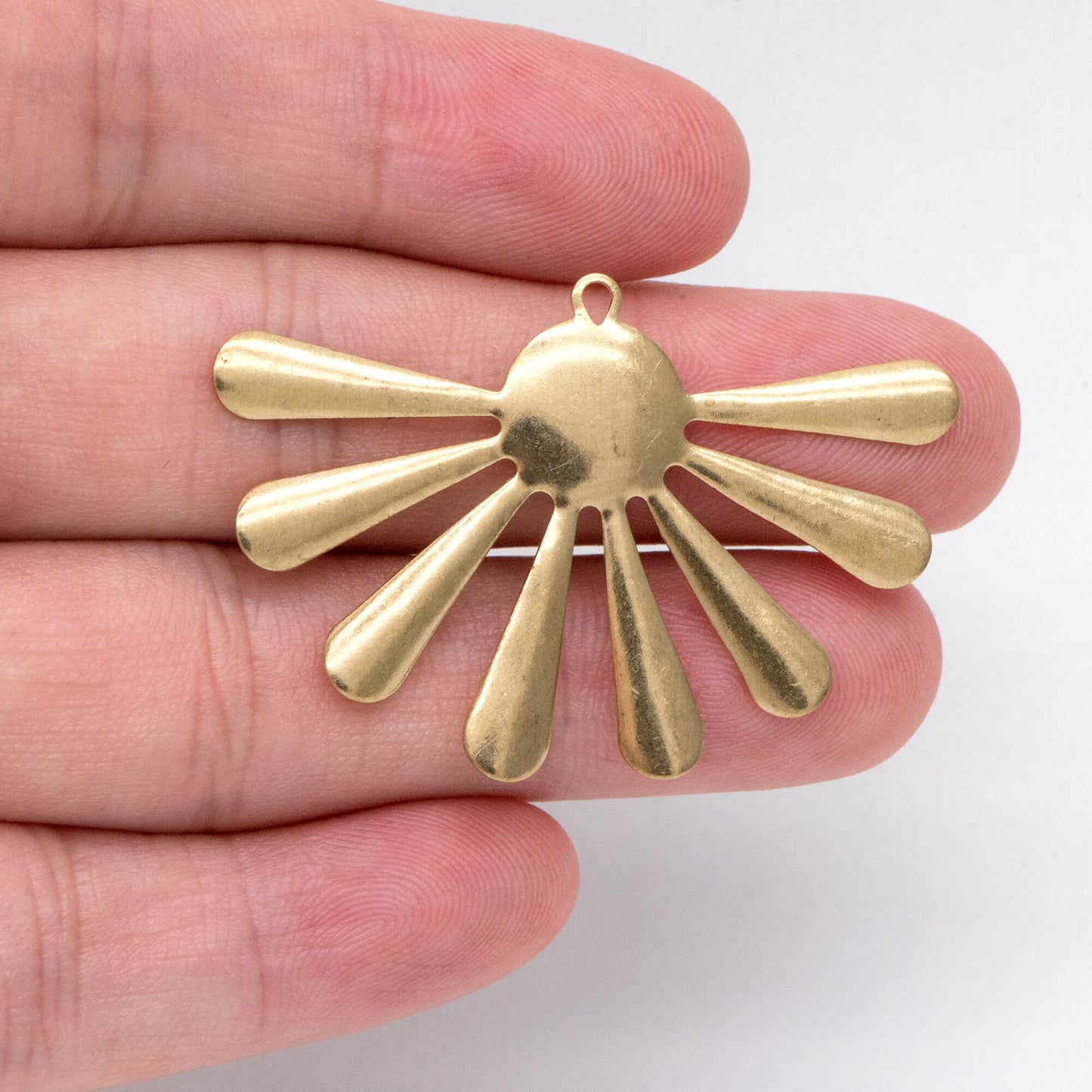 10pcs Raw Brass Flower Charm Pendants 29.5x44mm, Brass Findings Wholesale (RB-233)