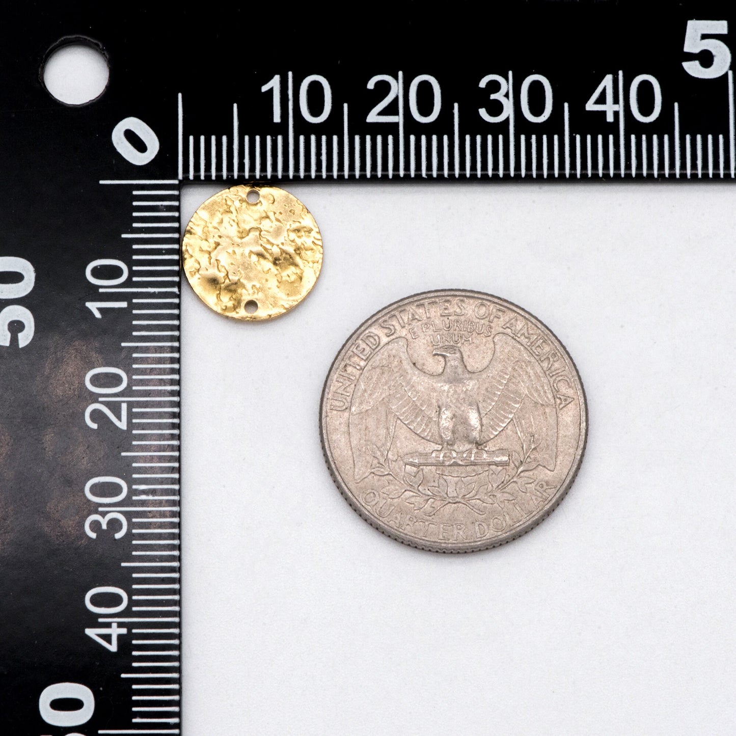 10pcs Raw Brass Hammered Round Connectors 13mm, Brass Circle Charm Pendants (RB-226)