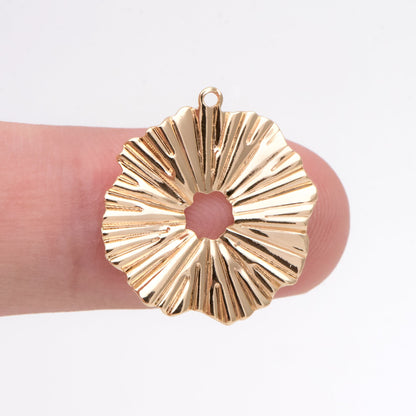 10pcs Gold Wrinkled Circle Charms 20x18mm, 18K Gold plated Brass, Disk Sun Pendants (GB-1404-F)