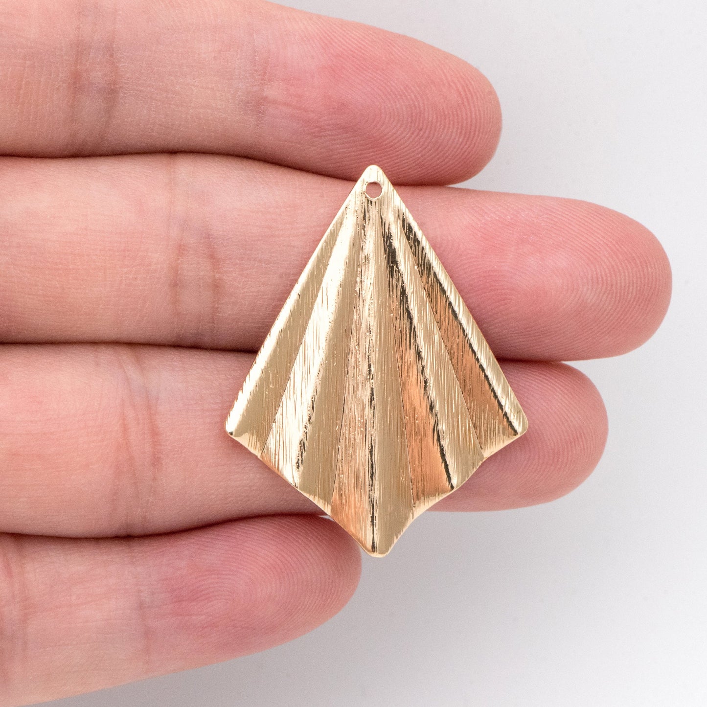 10pcs Gold Rhombus Charm 35x27mm, Gold plated Ribbed Geometric Pendants (GB-3817-L)