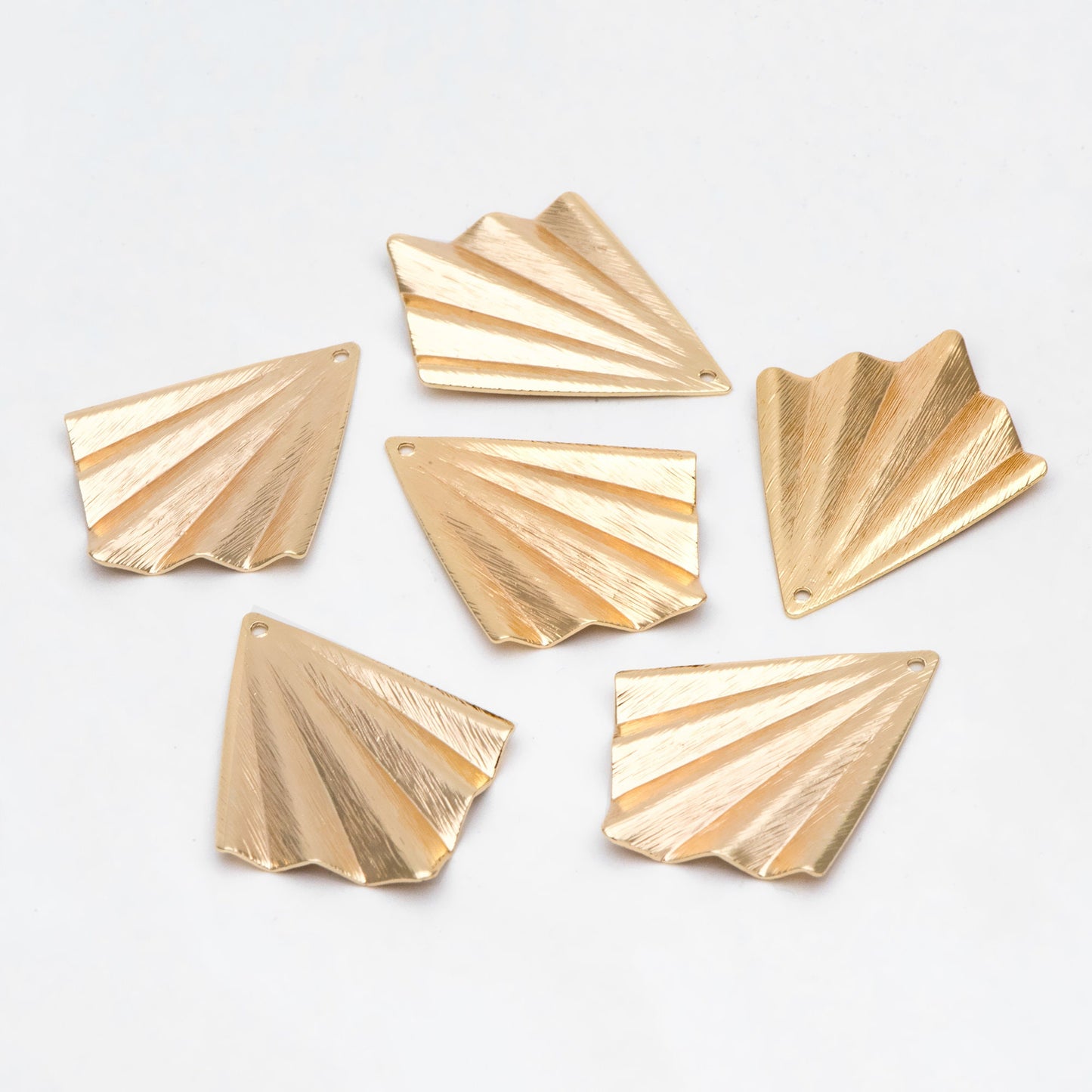10pcs Gold Rhombus Charm 35x27mm, Gold plated Ribbed Geometric Pendants (GB-3817-L)