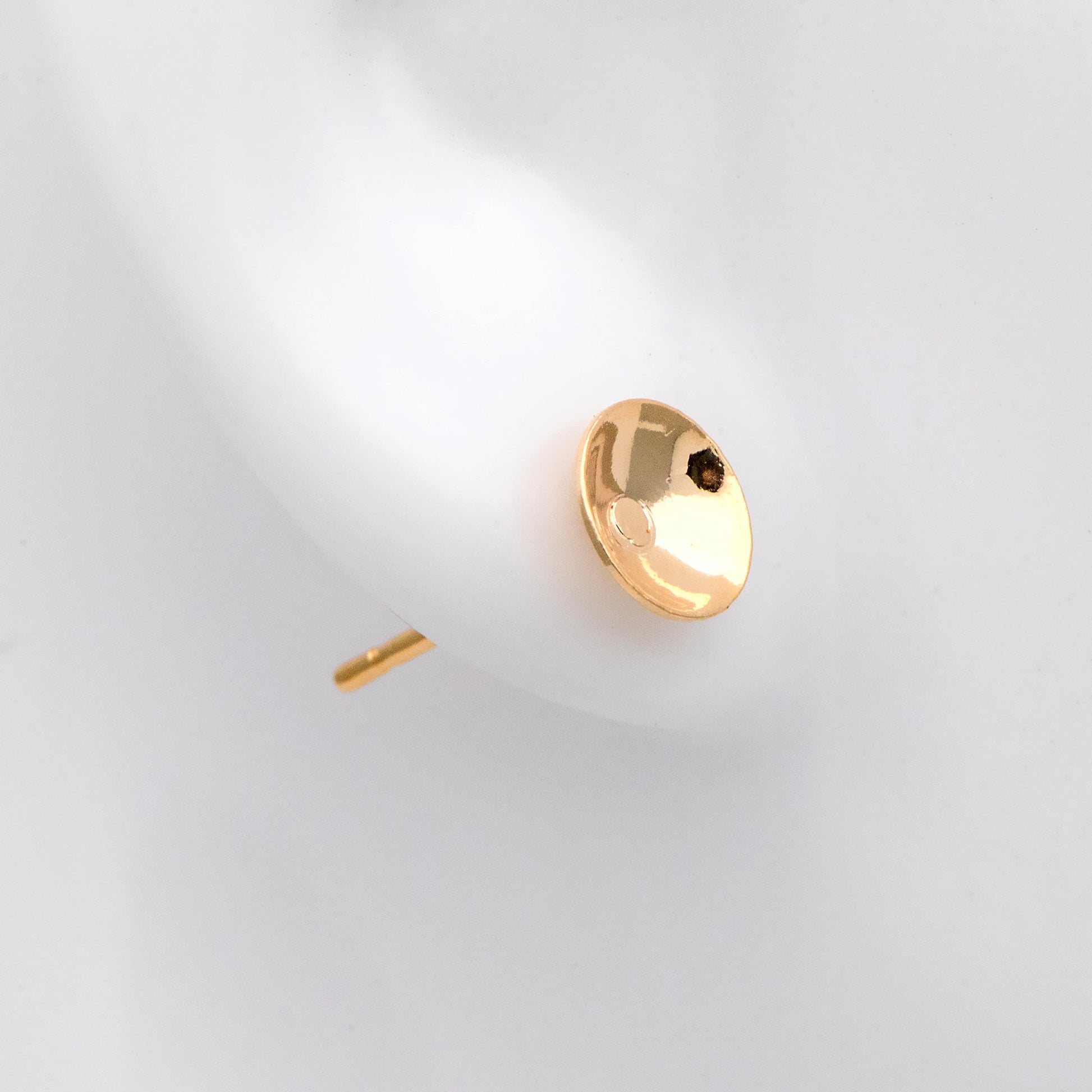 20pcs Gold Plated Ear Posts with 6mm Cup - DIY Jewelry Making (GB-3046)