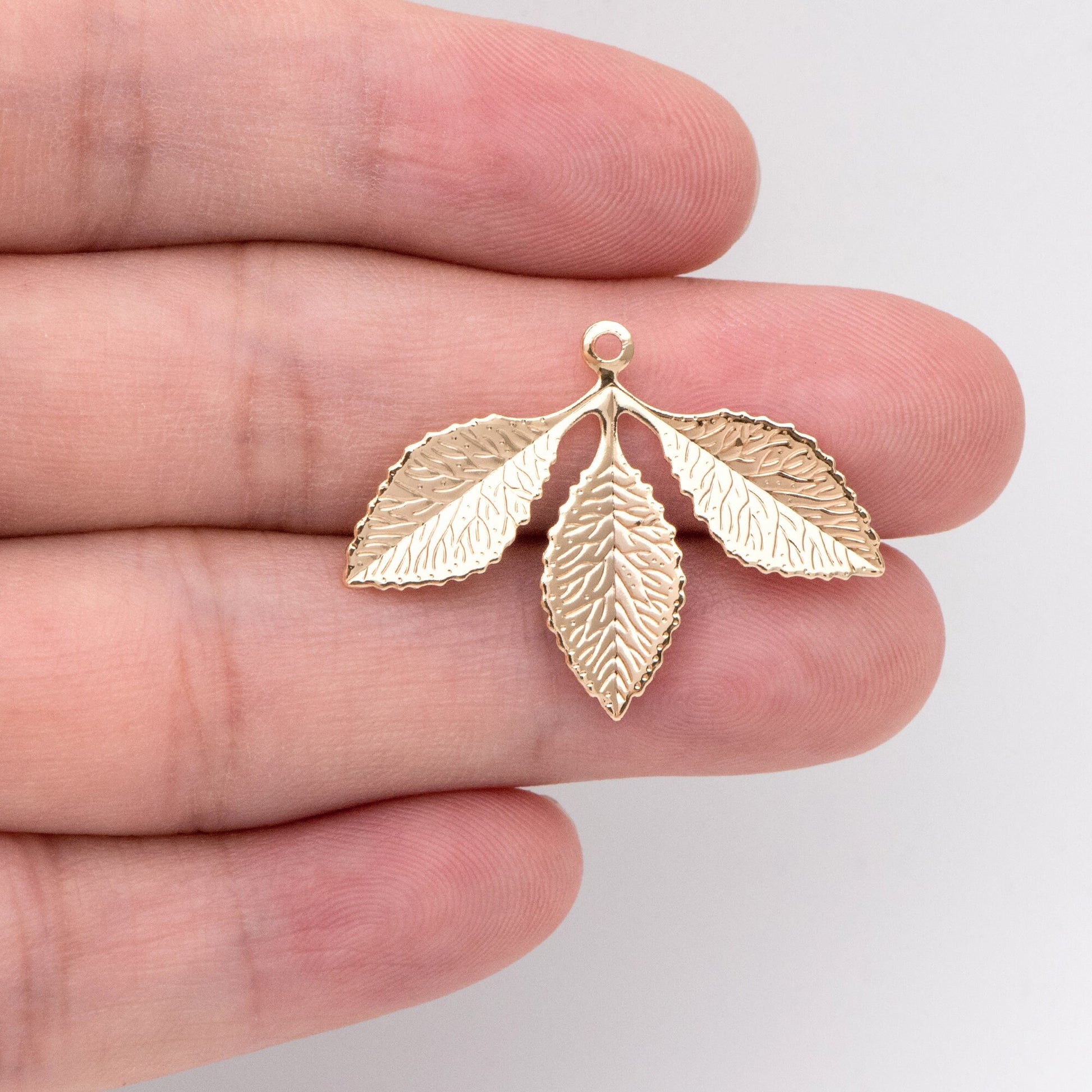 10pcs Gold plated Brass Leaf Charm, Dainty Plant Pendant, 30x23mm, Lead Nickel Free (GB-3045)
