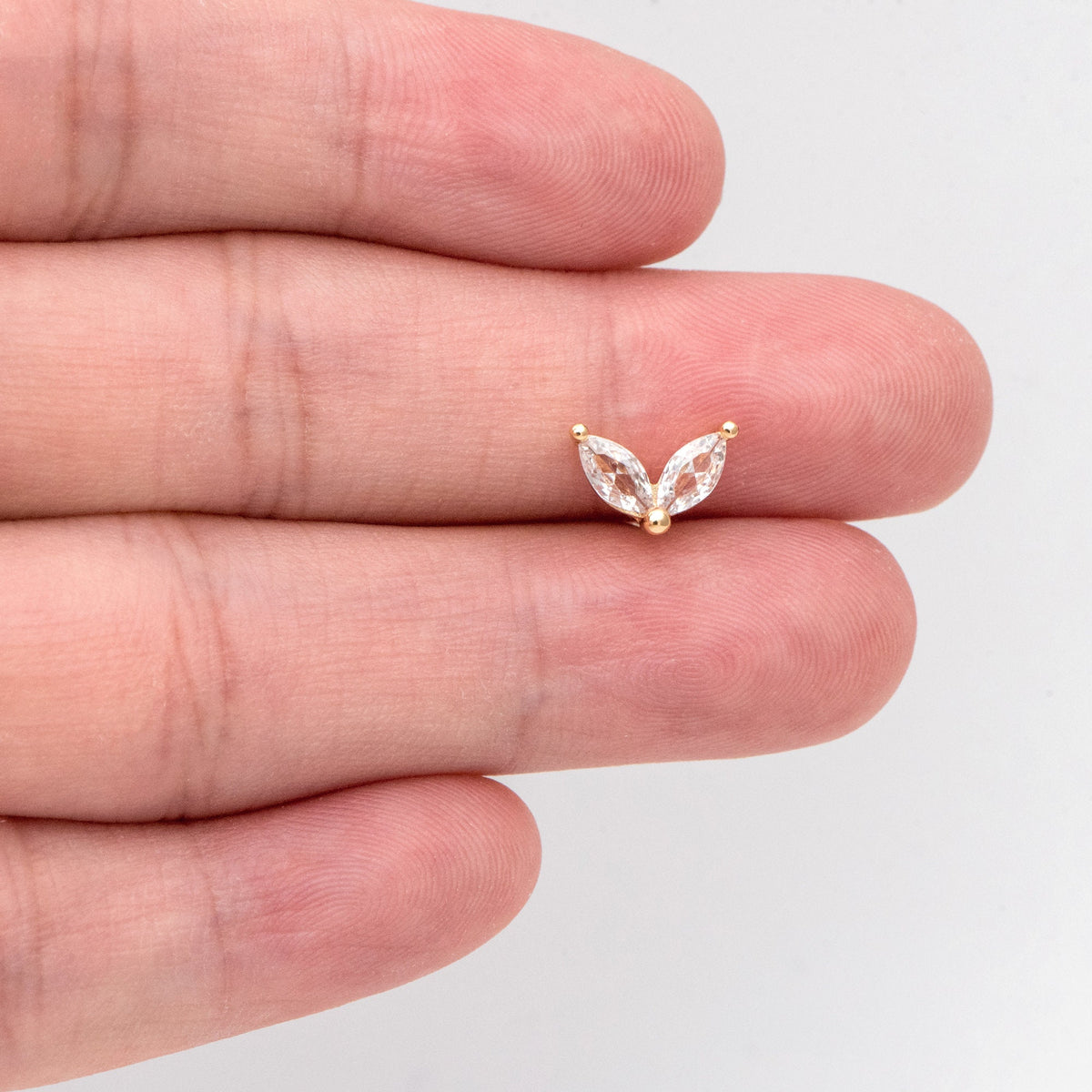 4pcs CZ Pave Gold Leaf Ear Posts, Gold Plated Brass, Jewelry Supplies (GB-3369-C)