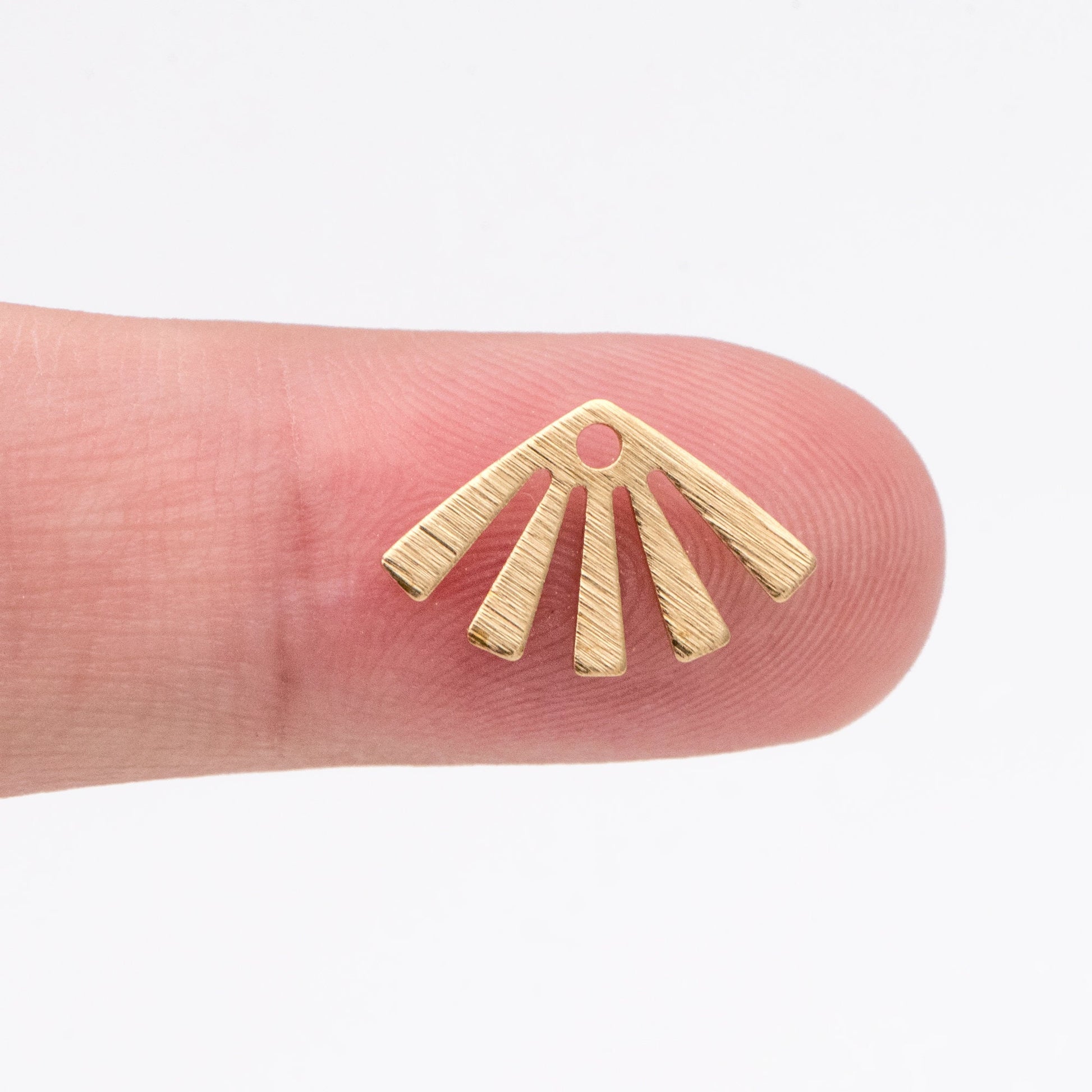 20pcs Raw Brass Brushed Sun Charms 15x10mm, Solid Brass Fan Pendants Wholesale (RB-306)