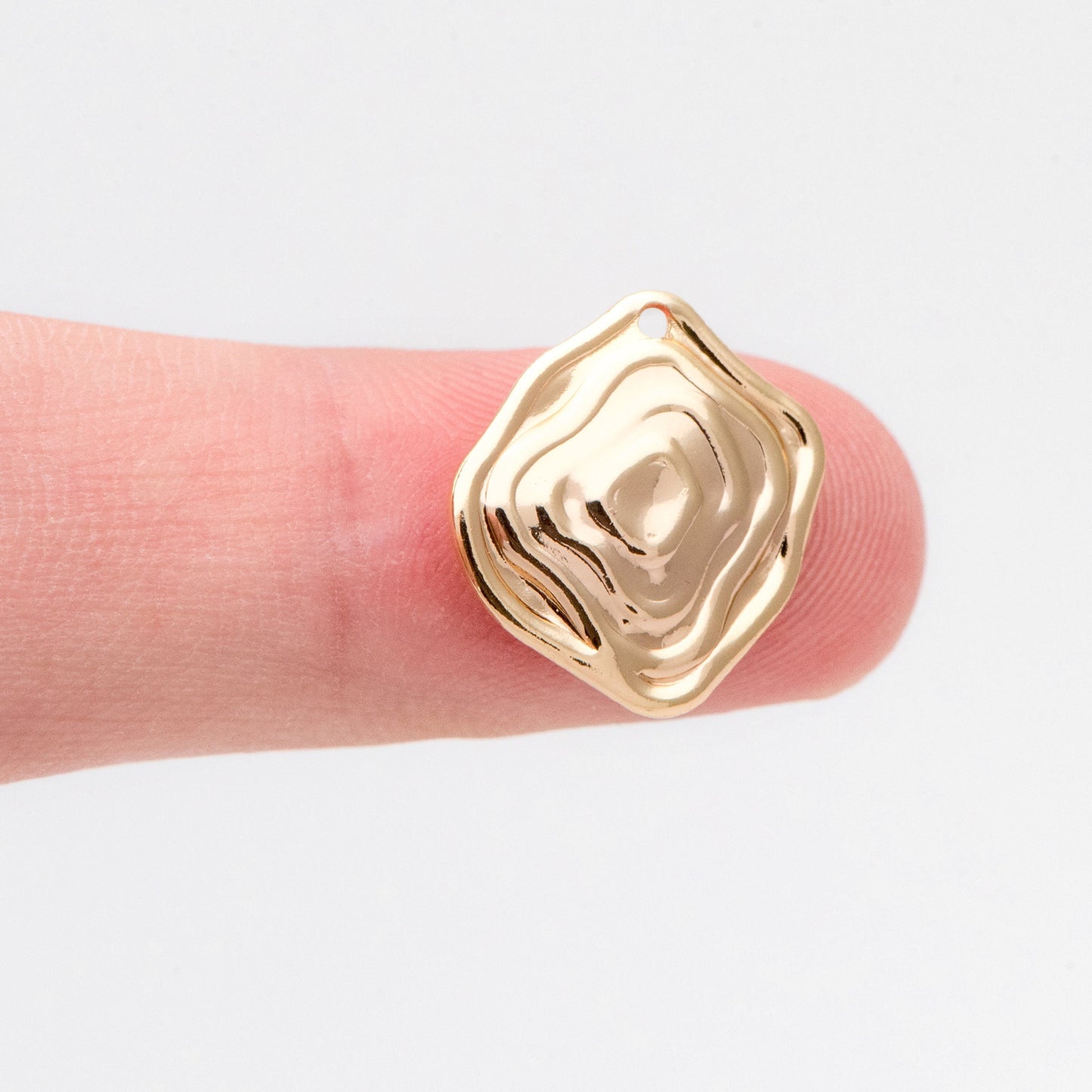 10pcs Gold Wavy Disc Charms, 18K Gold plated Brass, Irregular Rhombus Pendants (GB-1404-A)