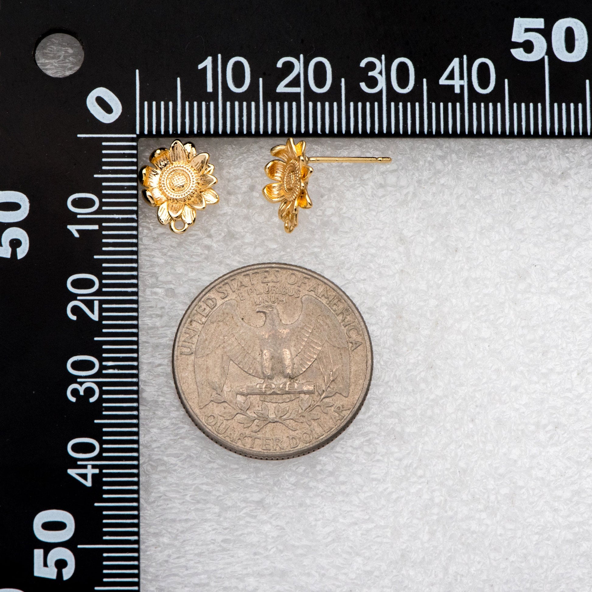 10pcs Gold Sunflower Earrings, Gold plated Brass Floral Stud Earring with Loop (GB-3224)