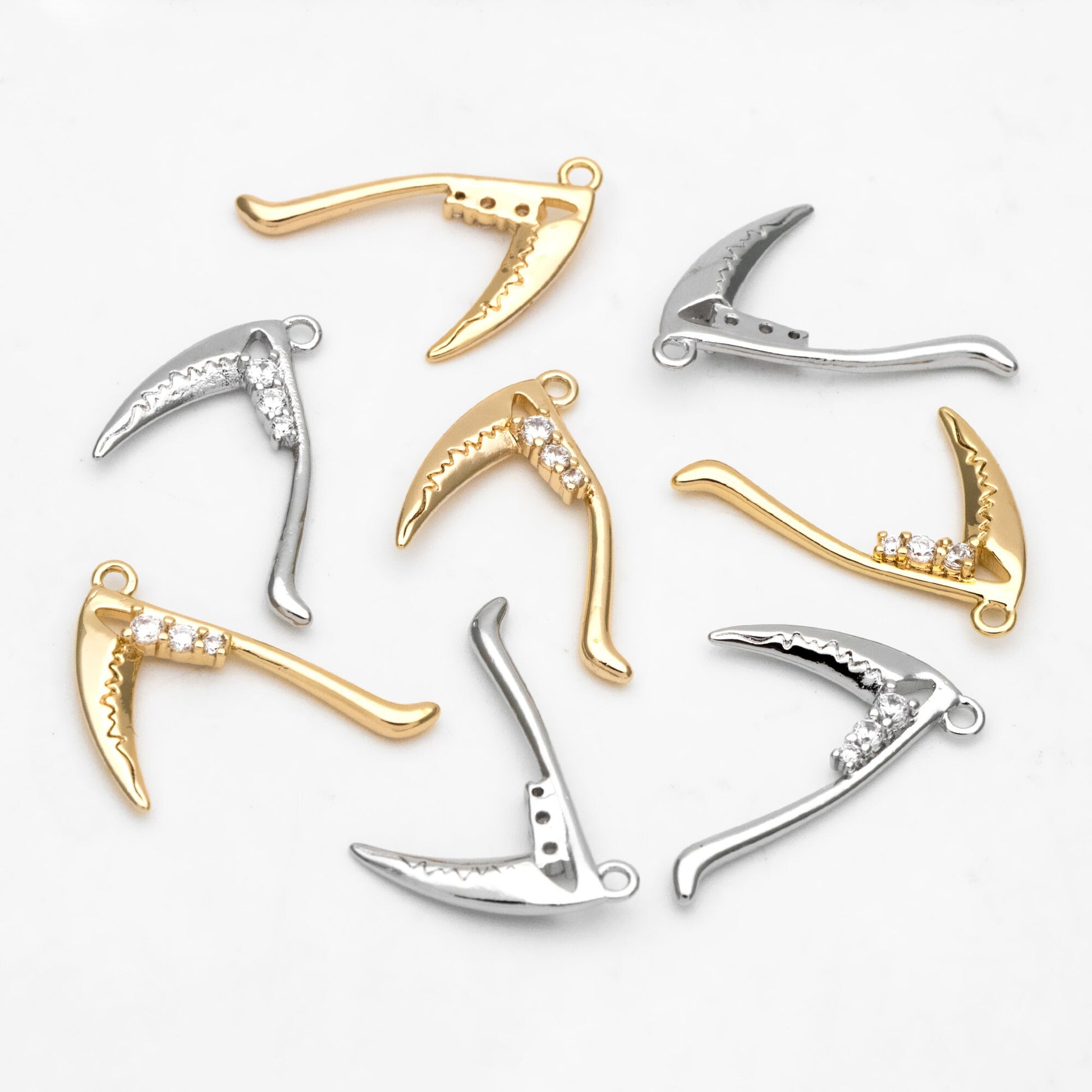 4pcs Gold/ Silver Scythe Pendant, Gothic Amulet, Witchcraft Wicca Amulet, Freak Jewelry, Jewelry Making Diy Material Supplies (GB-2645)