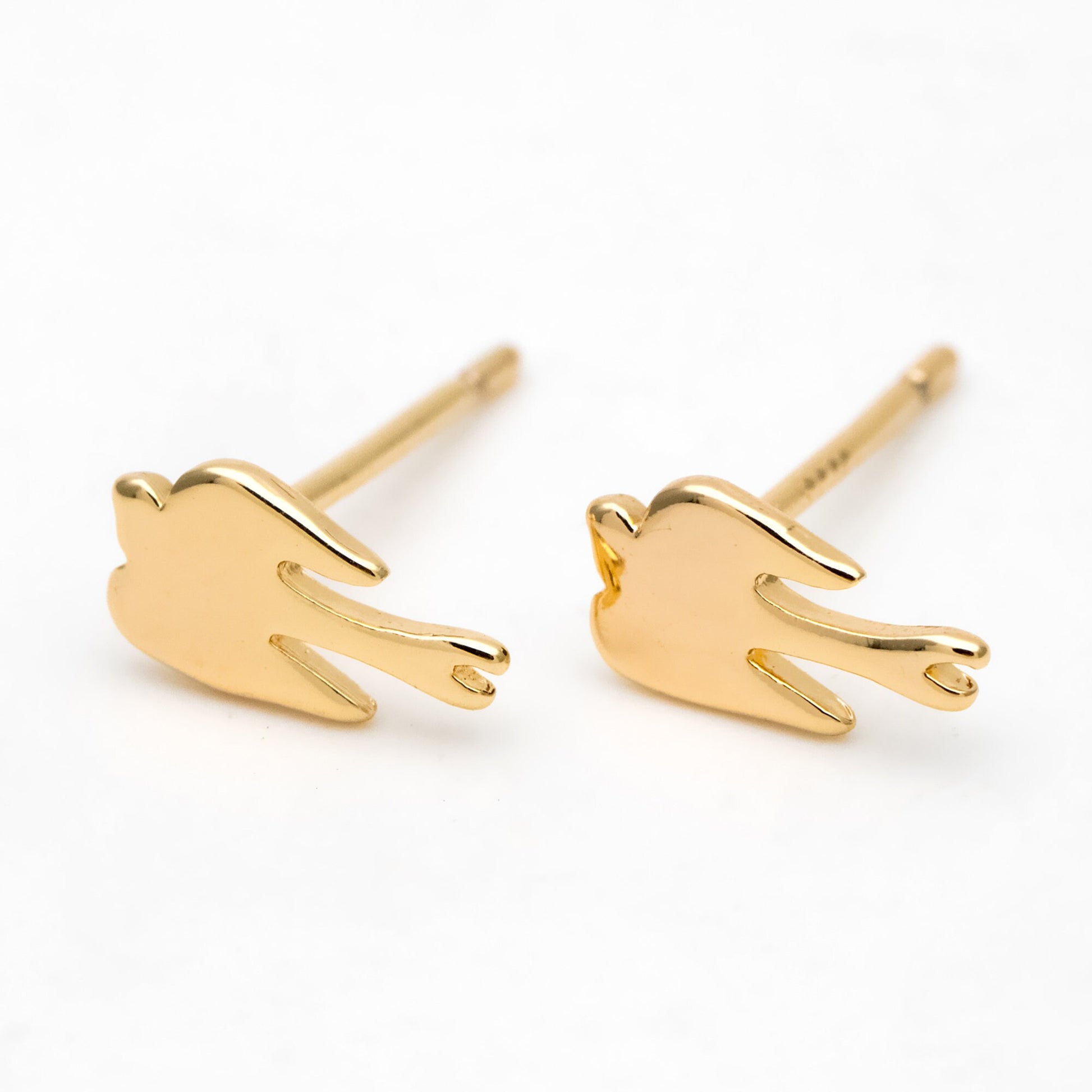 10pcs Gold Swallow Ear Posts 15x11mm, Gold Plated Brass Bird Stud Earrings (GB-3291)