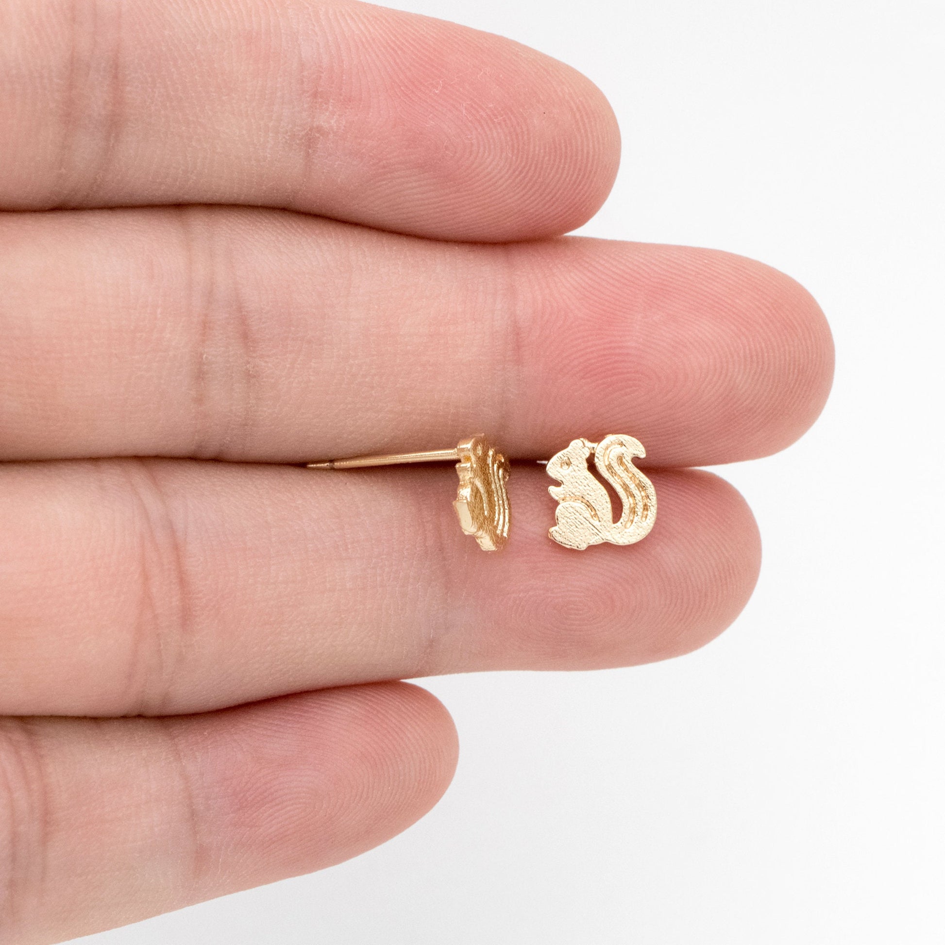 10pcs Gold Squirrel Ear Posts 8x8mm, Gold Plated Brass Minimalist Stud Earrings (GB-3293)