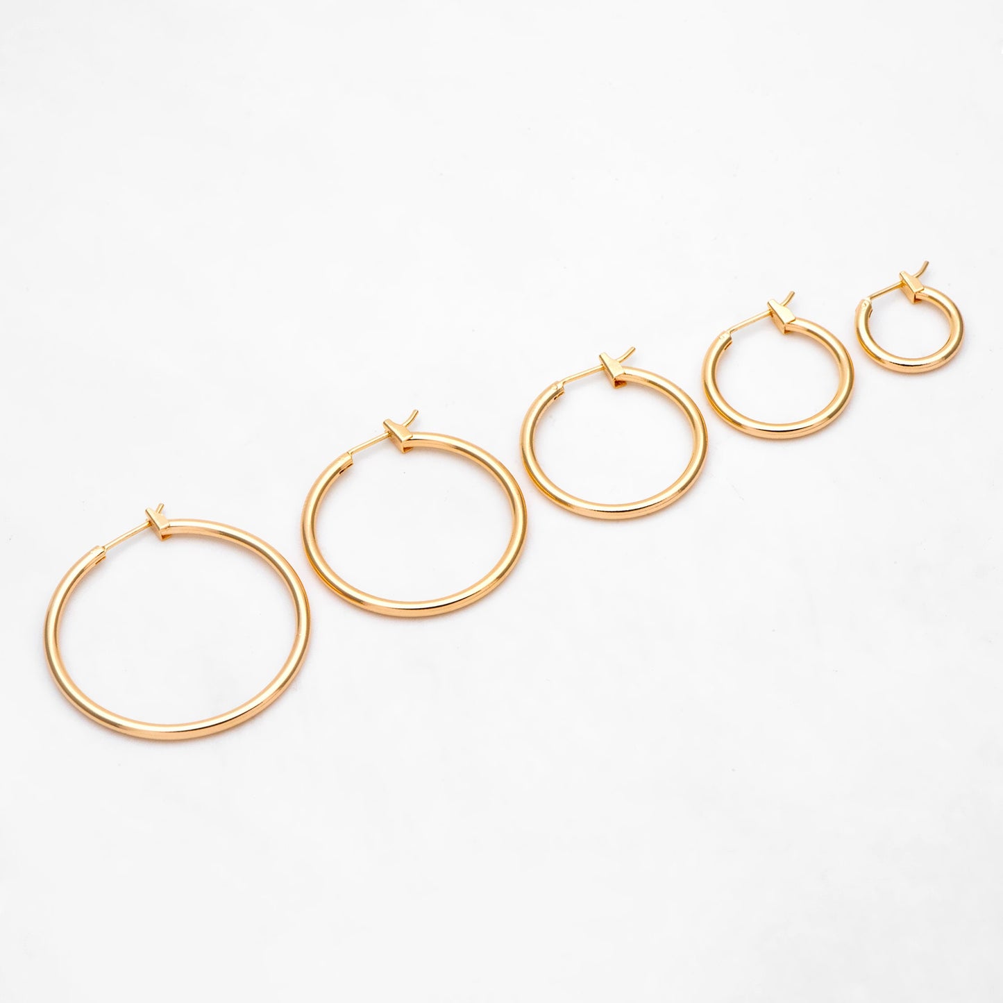 10pcs Gold Hoop Earrings, 2mm Thick, Size 15/20/25/30/35mm, 18K gold plated on Brass, Classic Hoop Earrings (GB-3270)