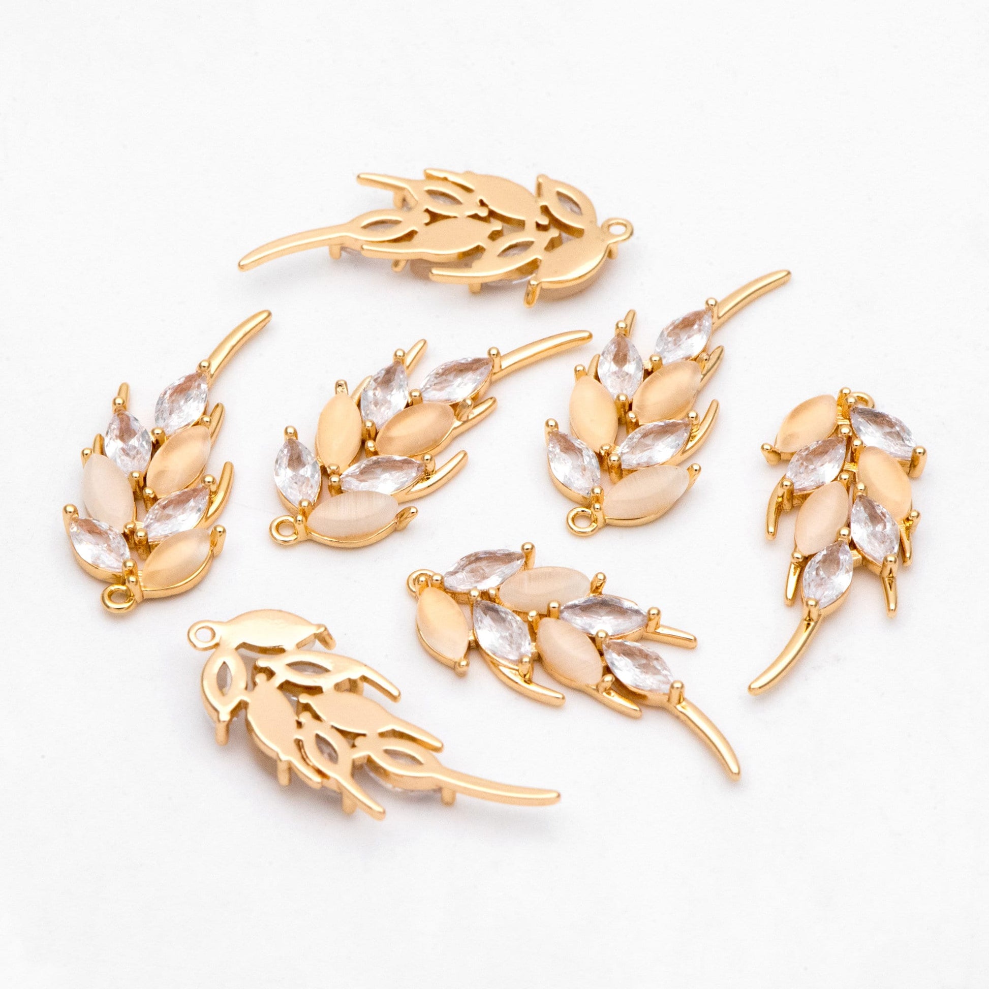 4pcs CZ pave Leaf Charms, 18K Gold plated Brass, Cubic Zirconia Leaf Pendants (GB-3037-I)