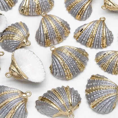 10pcs Natural Shell Charms, Gold plated Shell Pendants, Grey Striped Pattern (#V1400)
